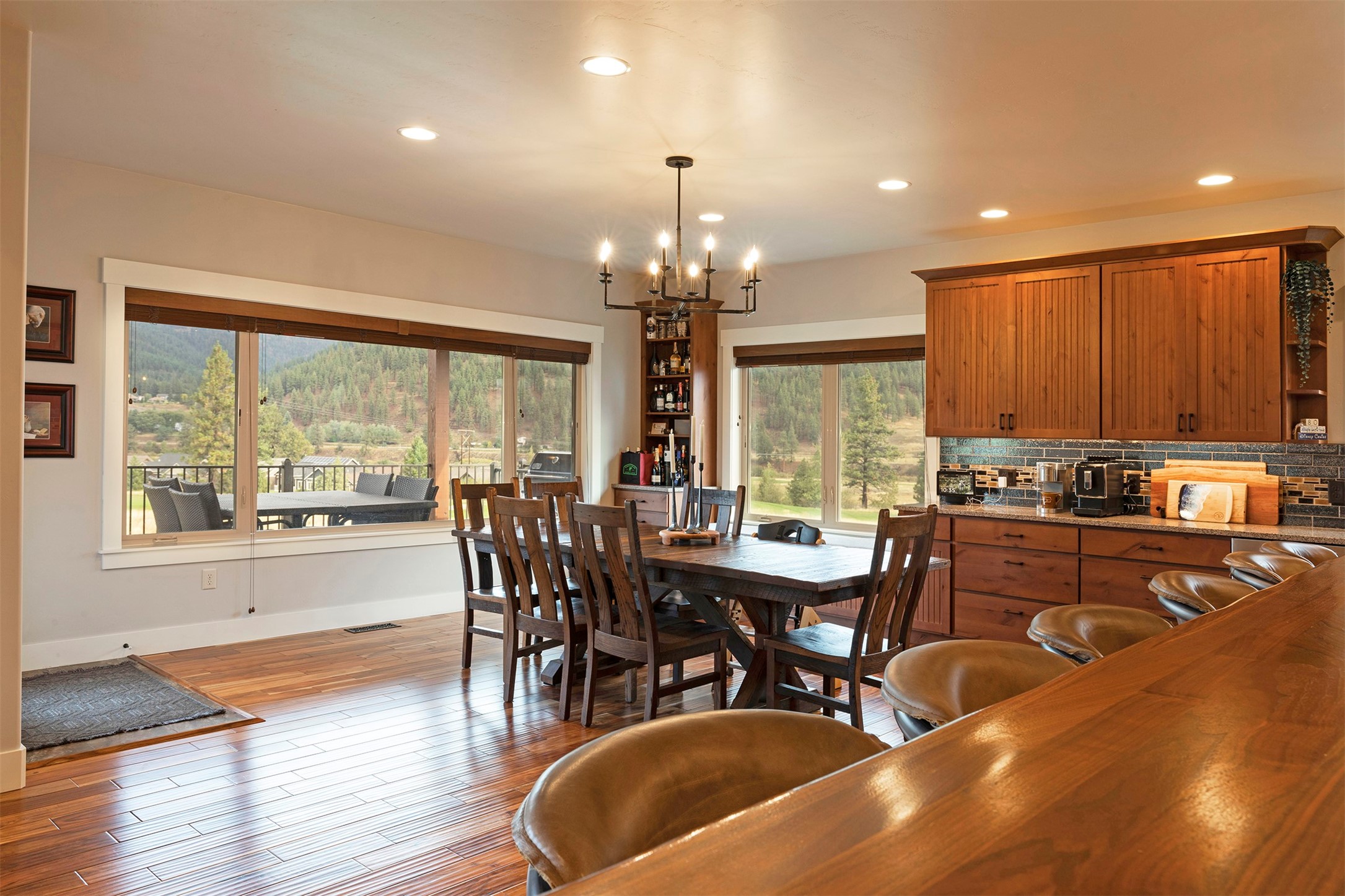 5553 Canyon River Road
