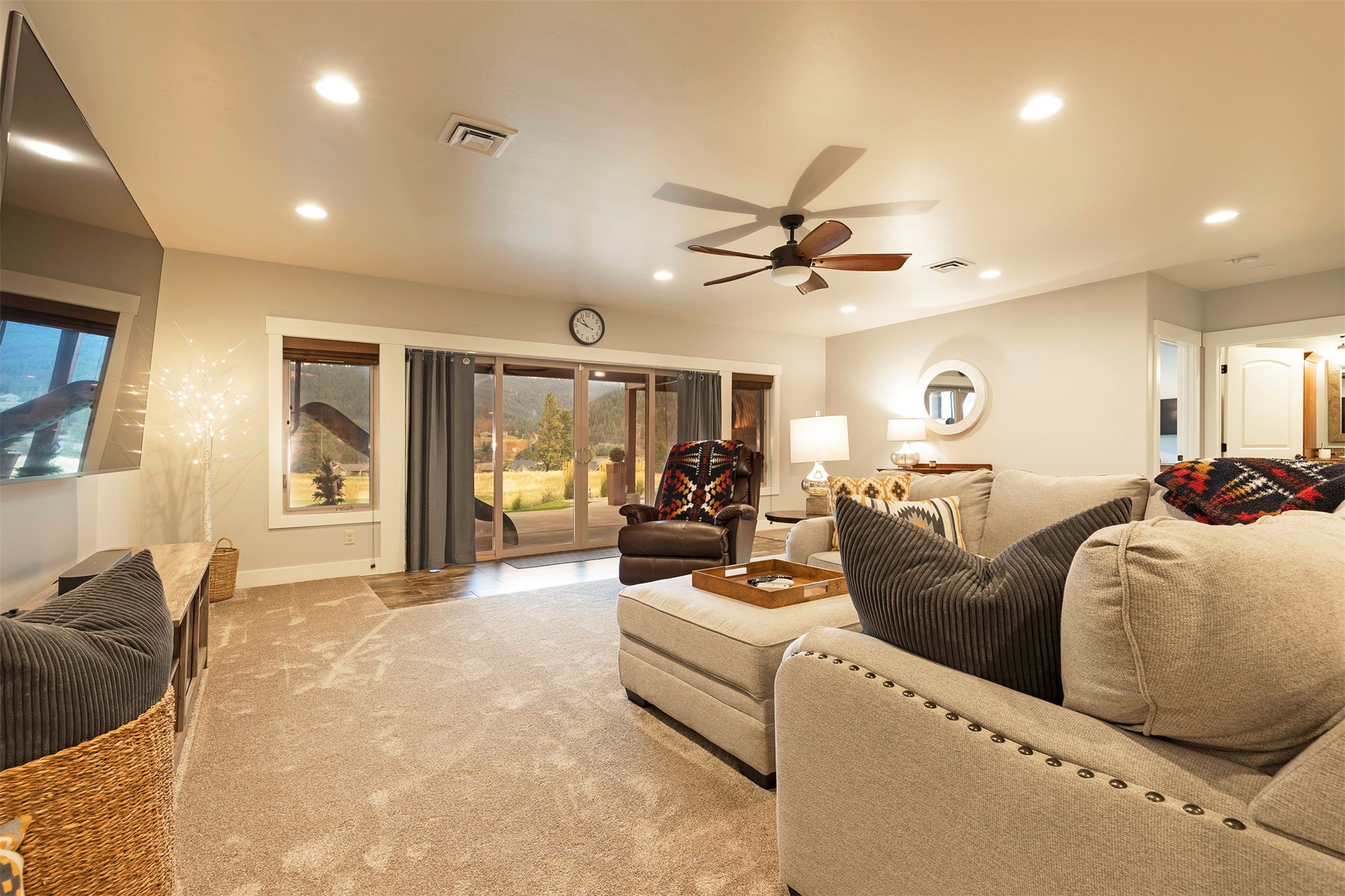 5553 Canyon River Road
