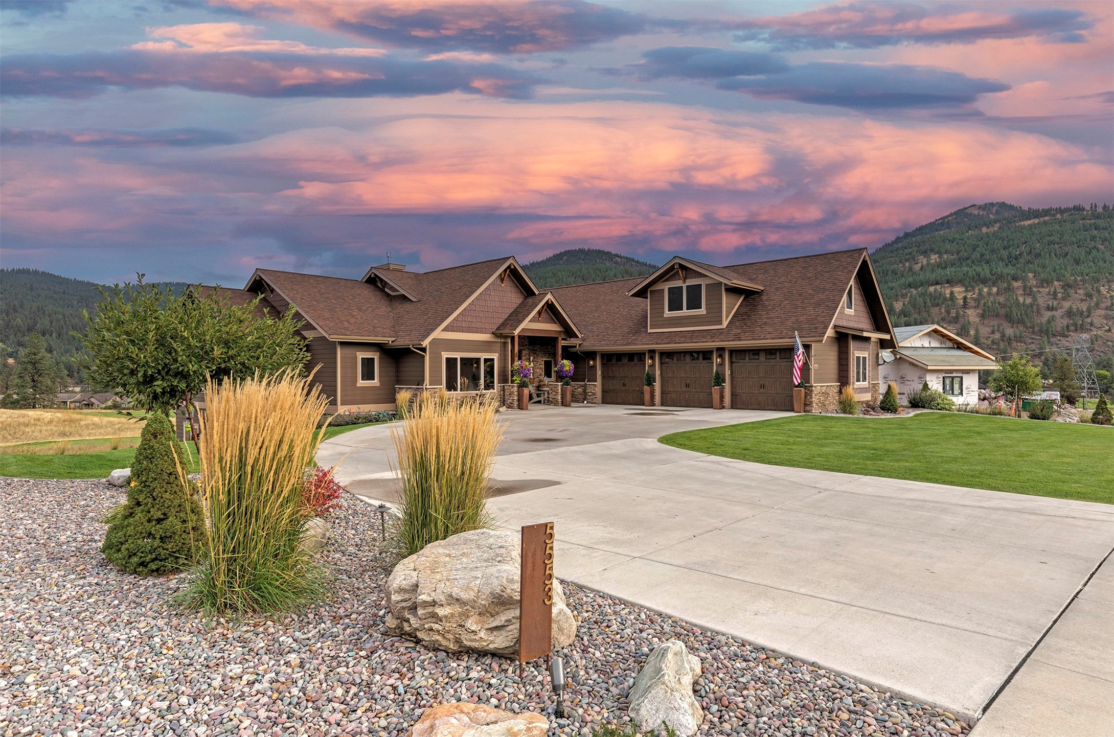 5553 Canyon River Road