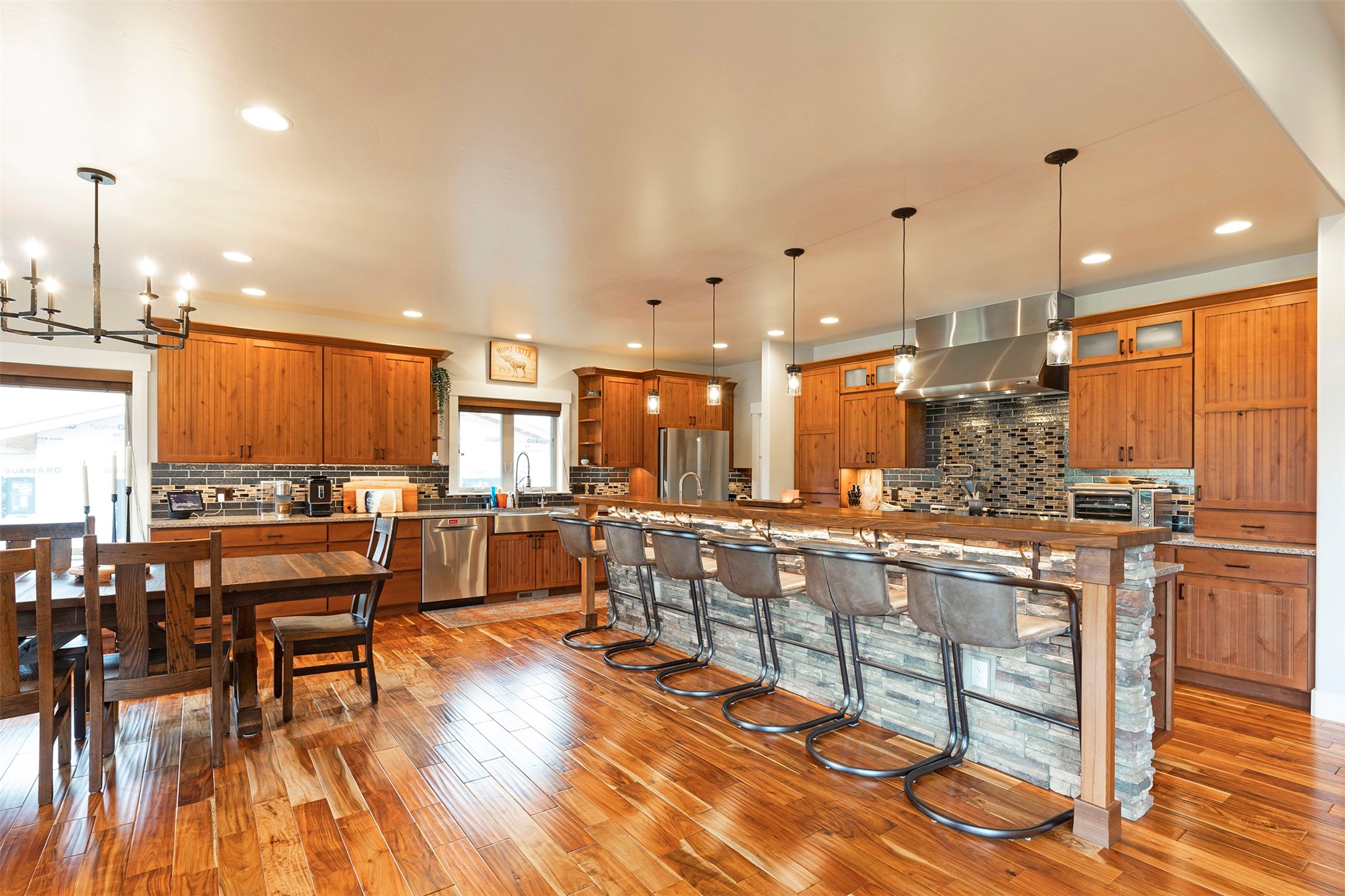 5553 Canyon River Road