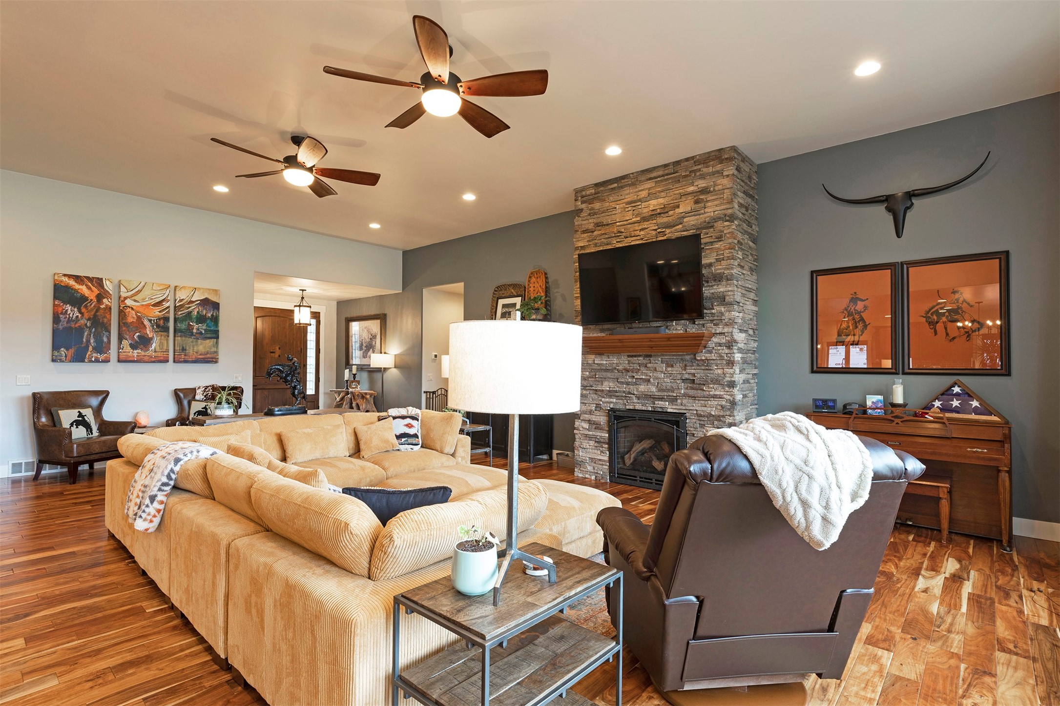 5553 Canyon River Road