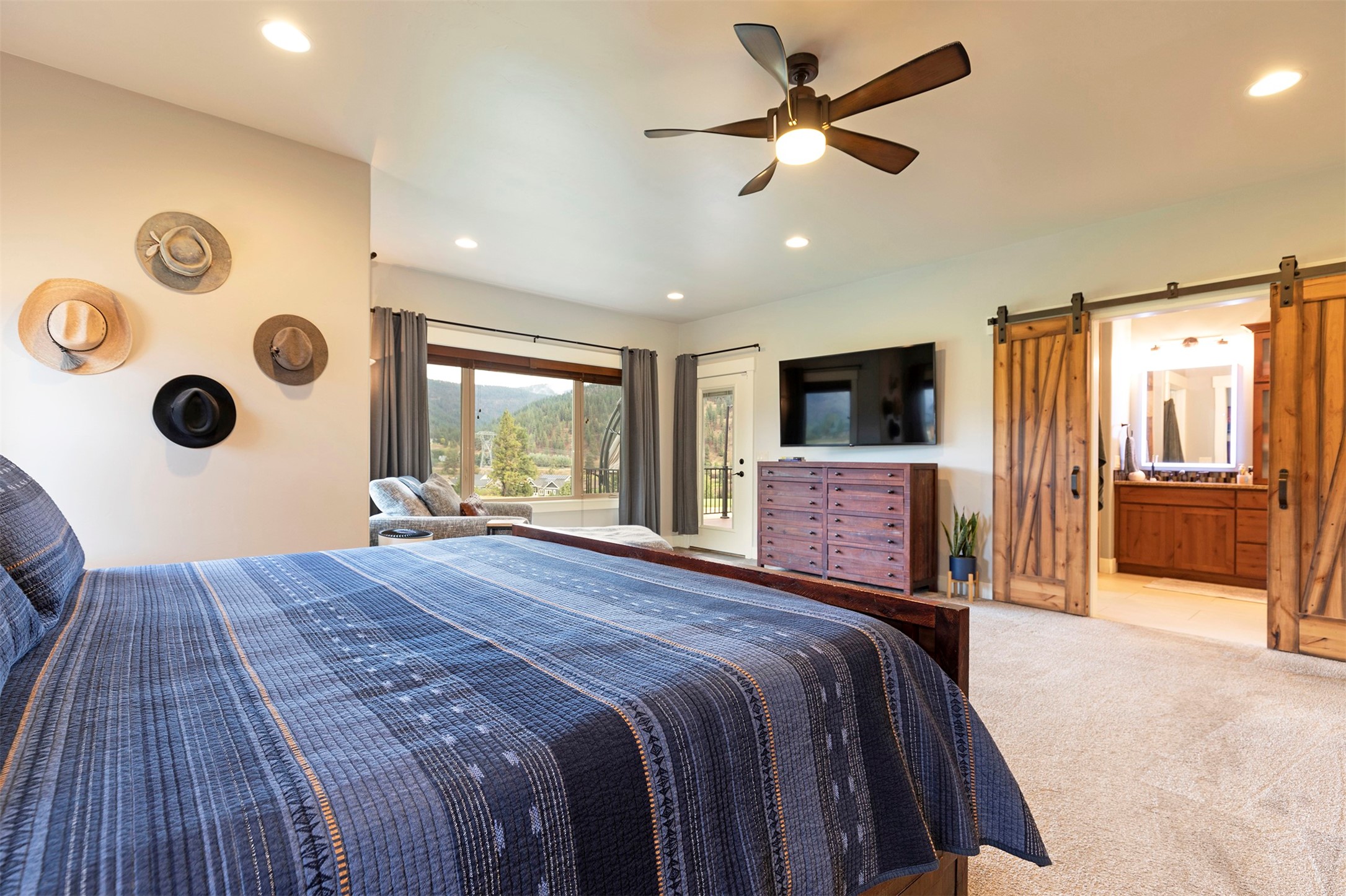 5553 Canyon River Road