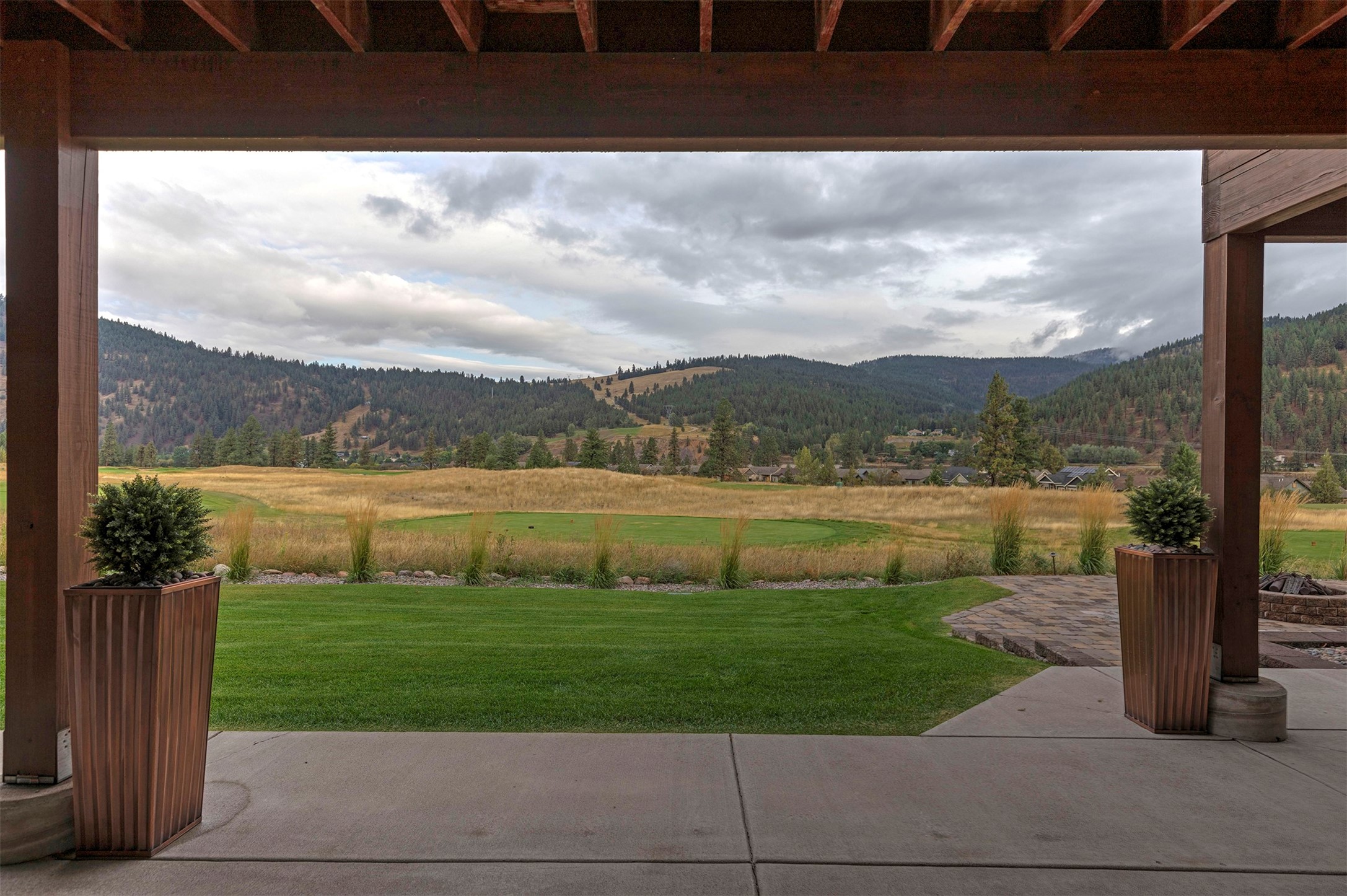 5553 Canyon River Road