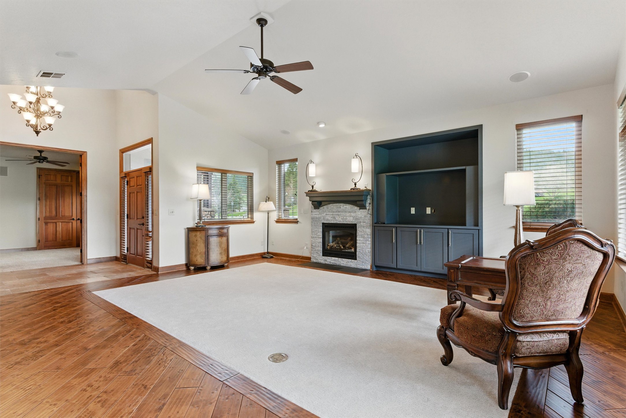 1112 Anglers Bend Way