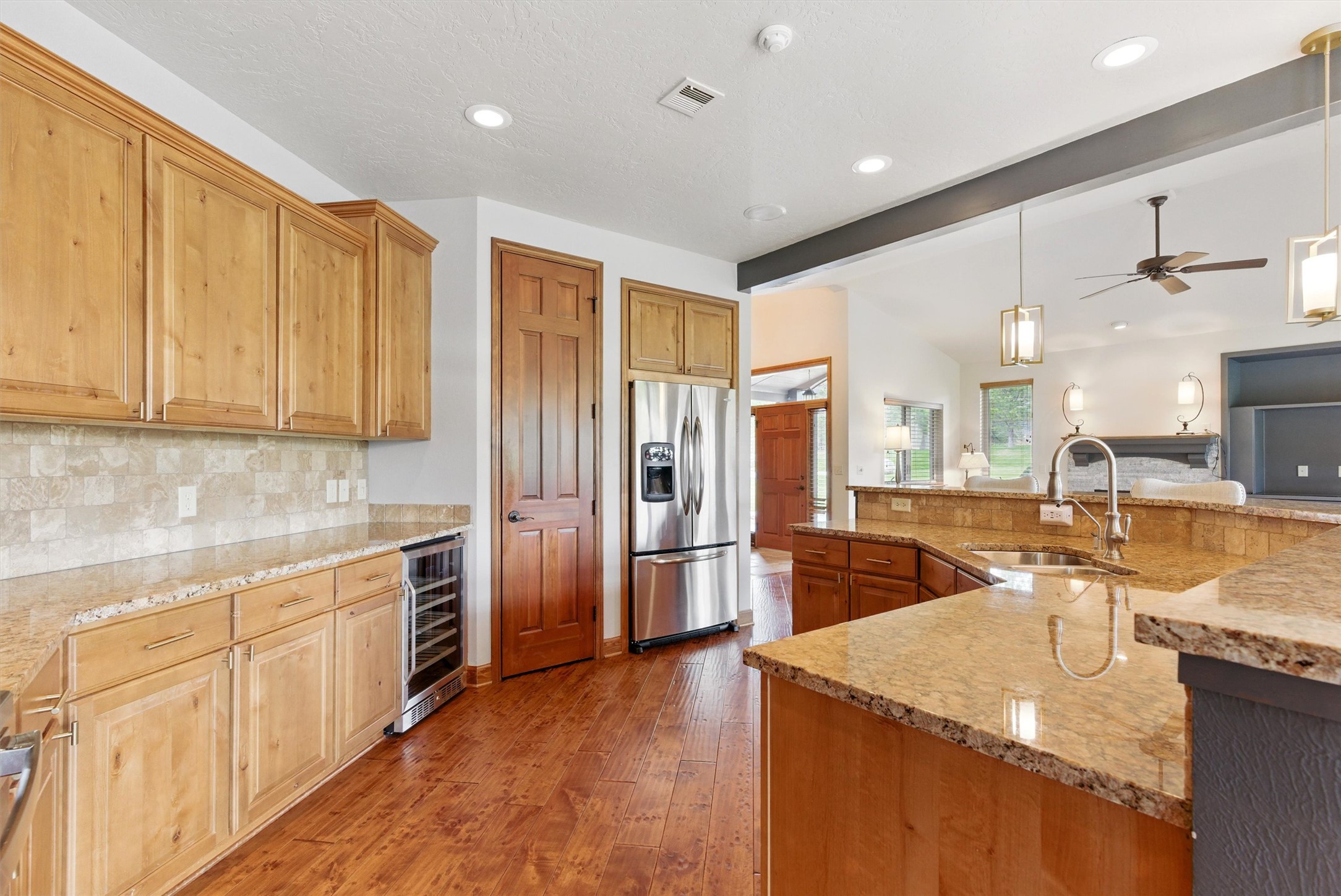 1112 Anglers Bend Way