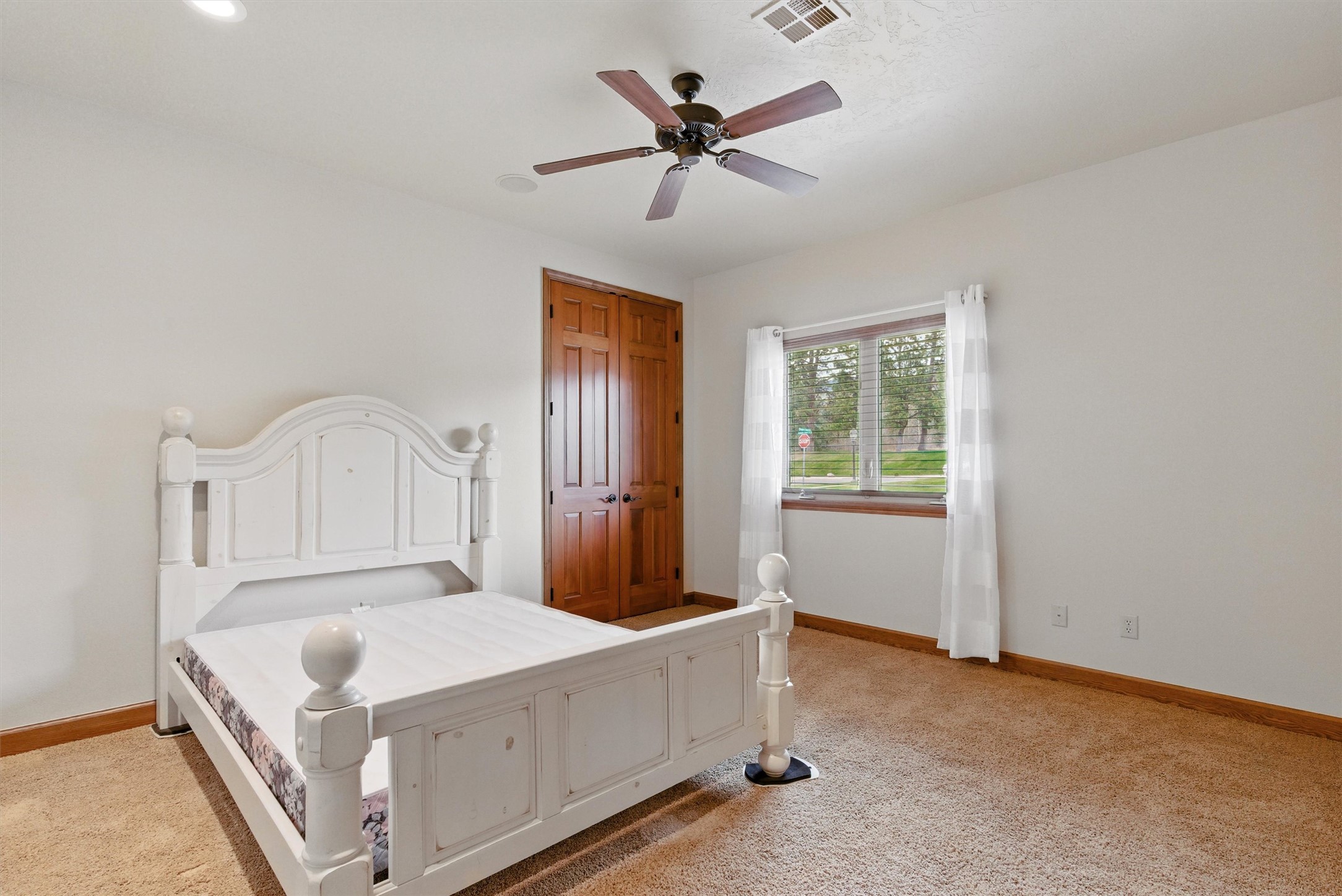 1112 Anglers Bend Way