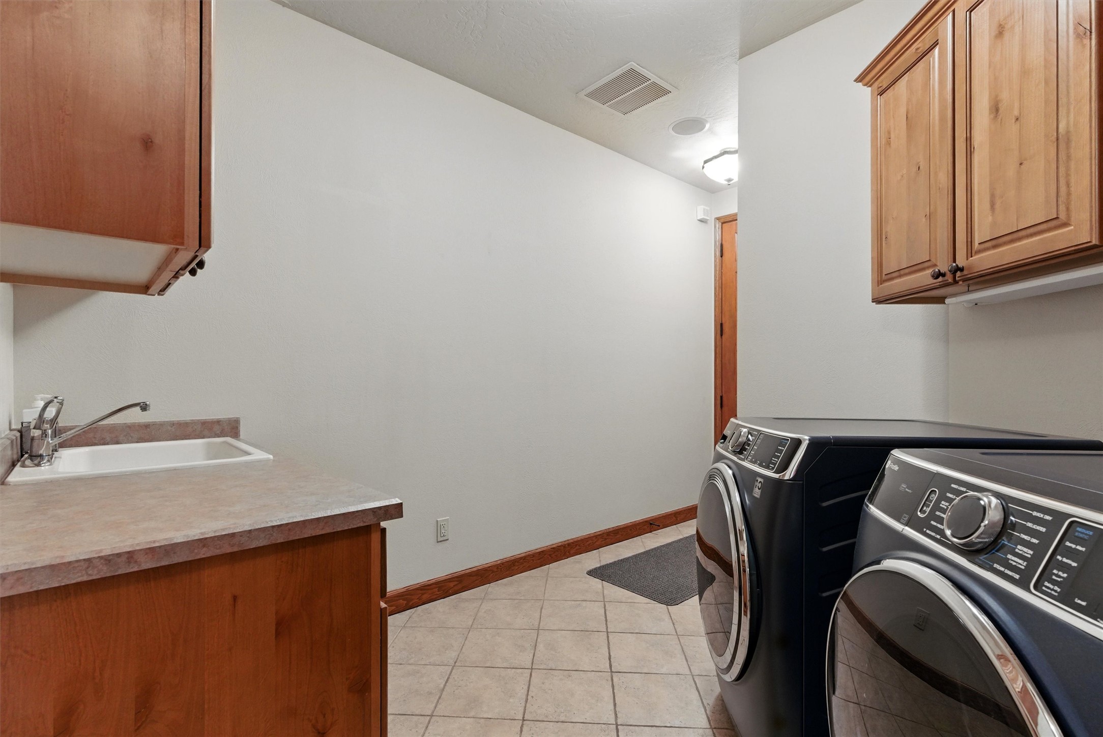 1112 Anglers Bend Way