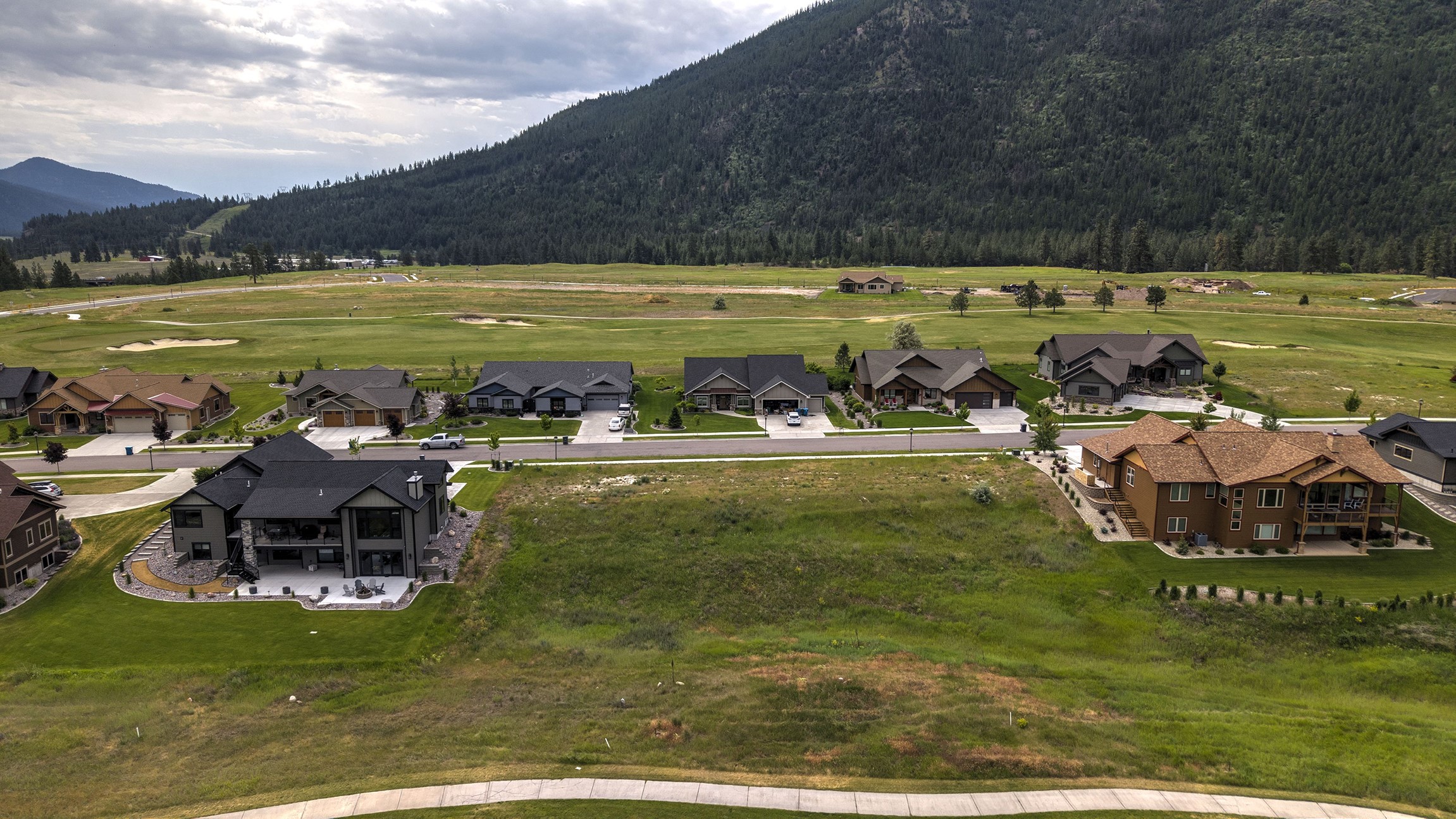 5525 Canyon River Road