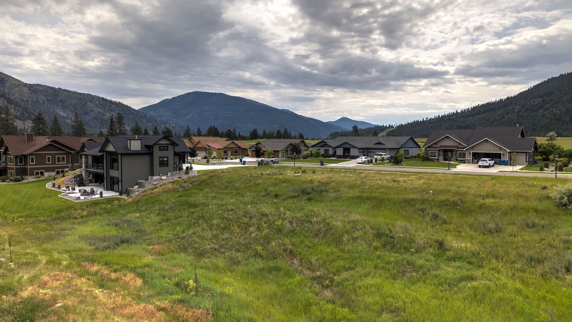 5525 Canyon River Road