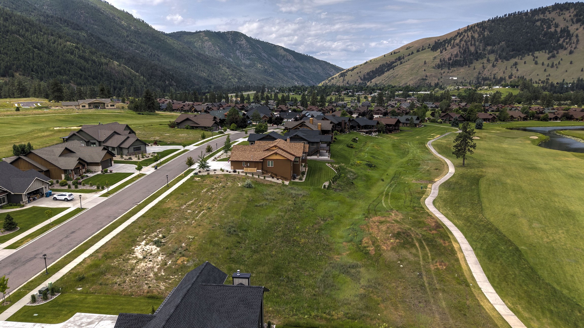 5525 Canyon River Road