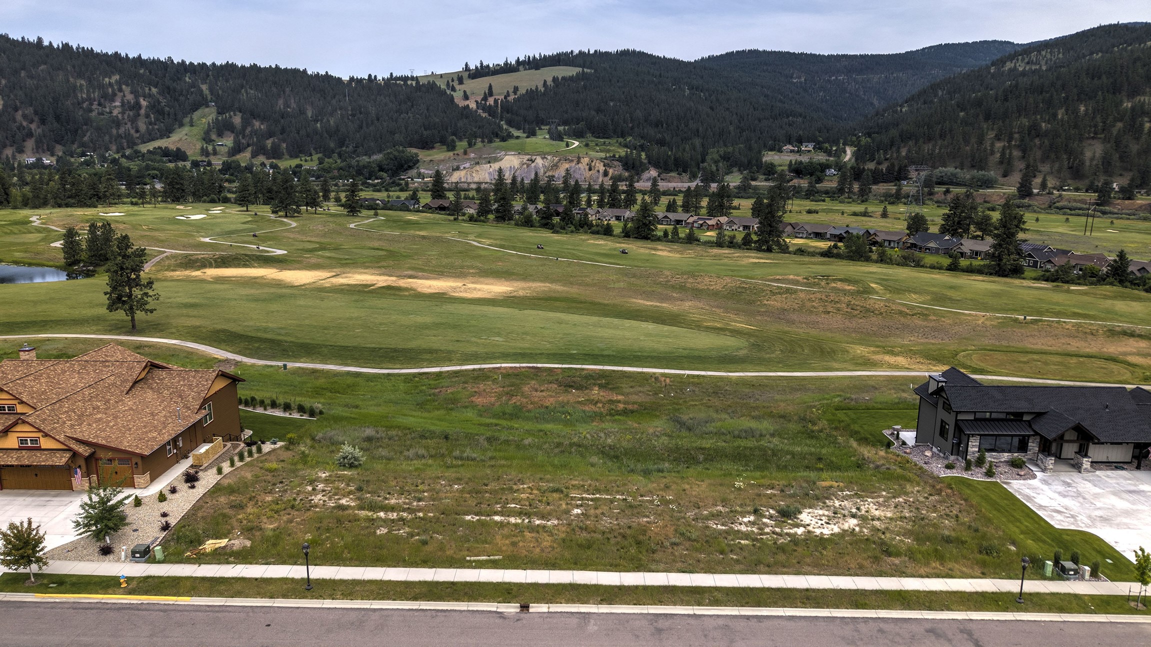 5525 Canyon River Road