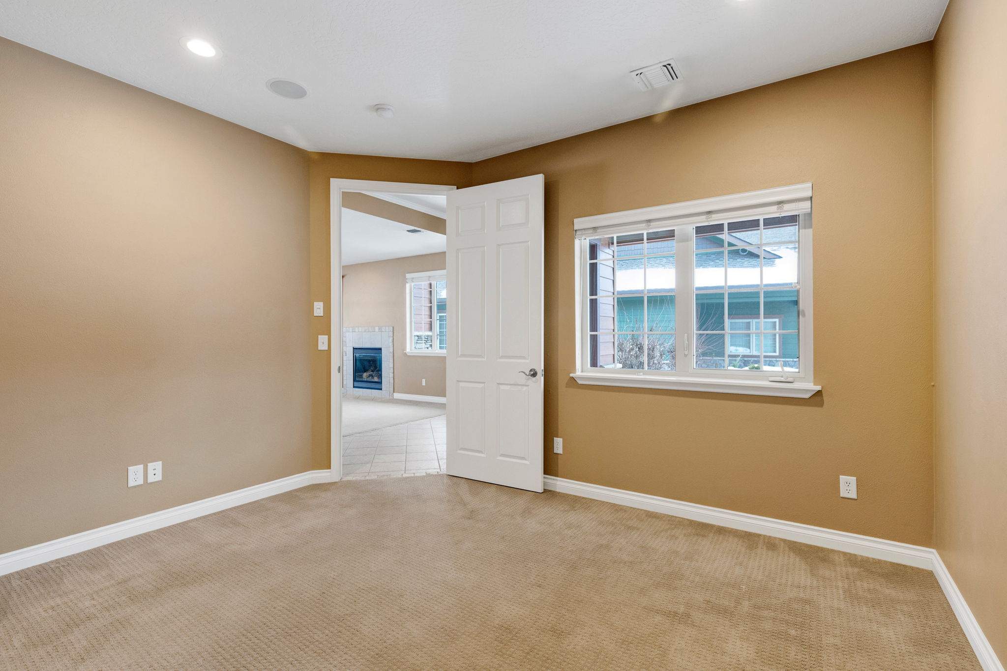 1094 Anglers Bend Way