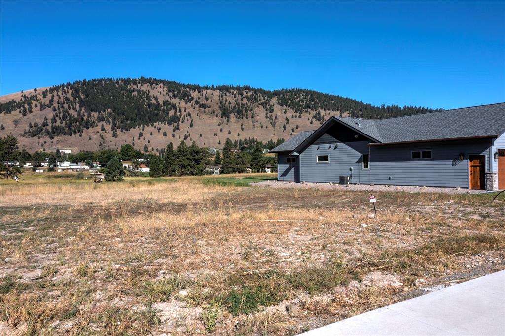 937 Anglers Bend Way