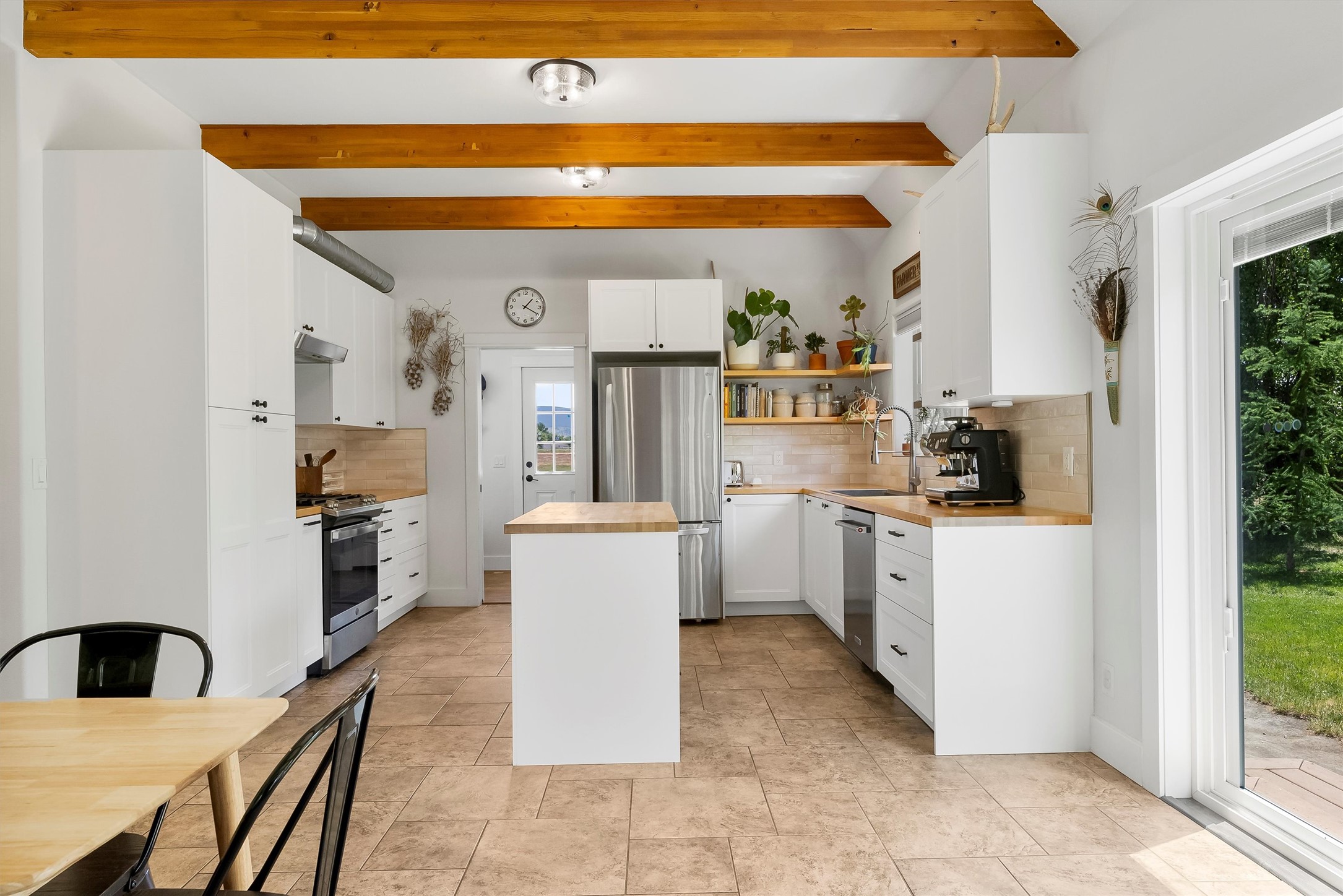 5014 Eastside Highway