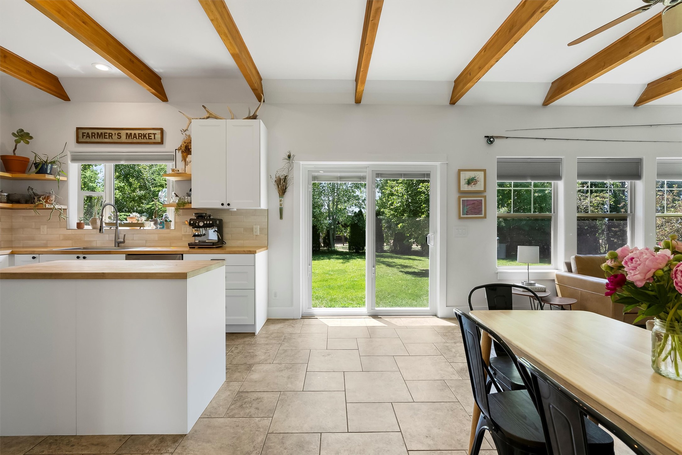 5014 Eastside Highway