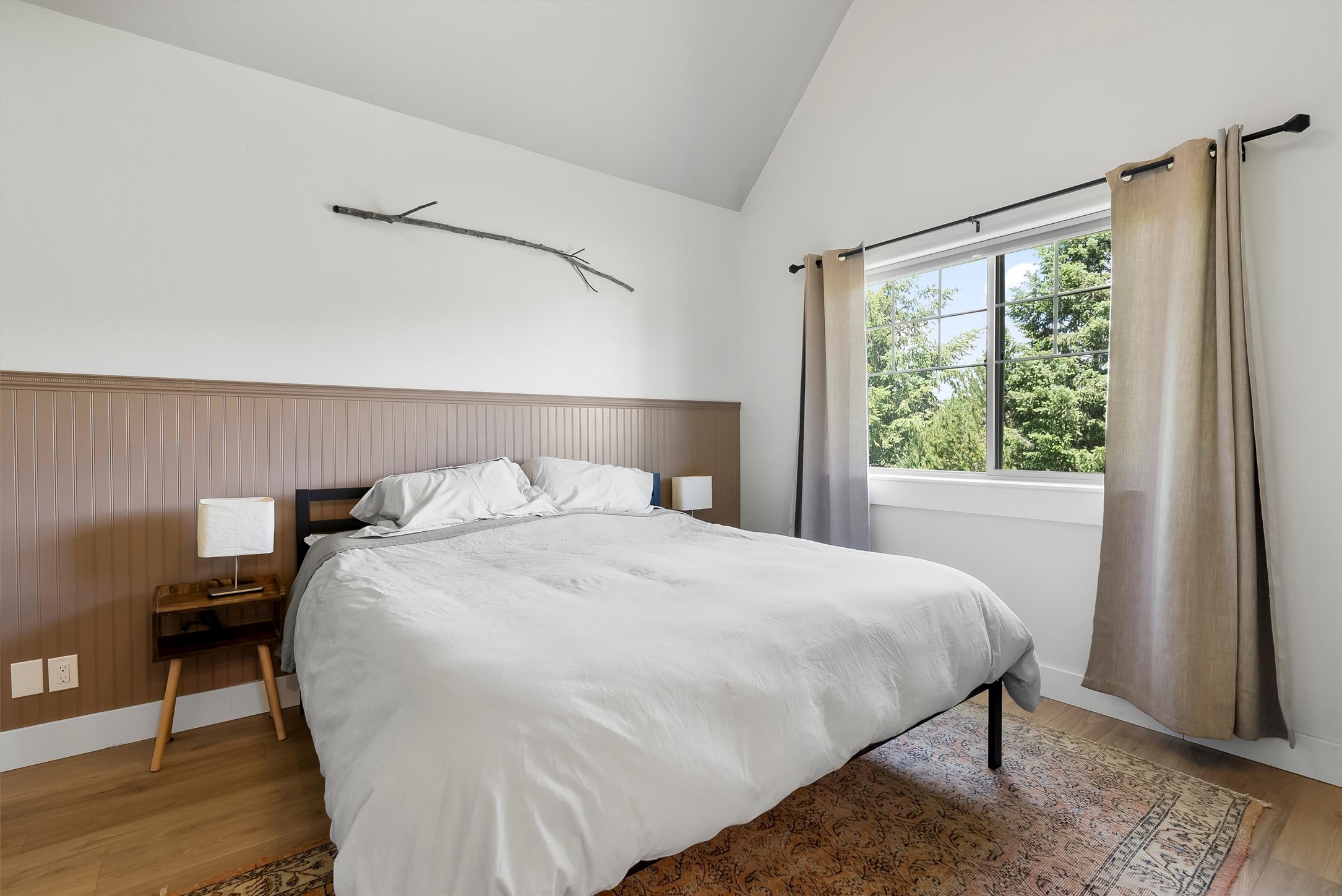 5014 Eastside Highway