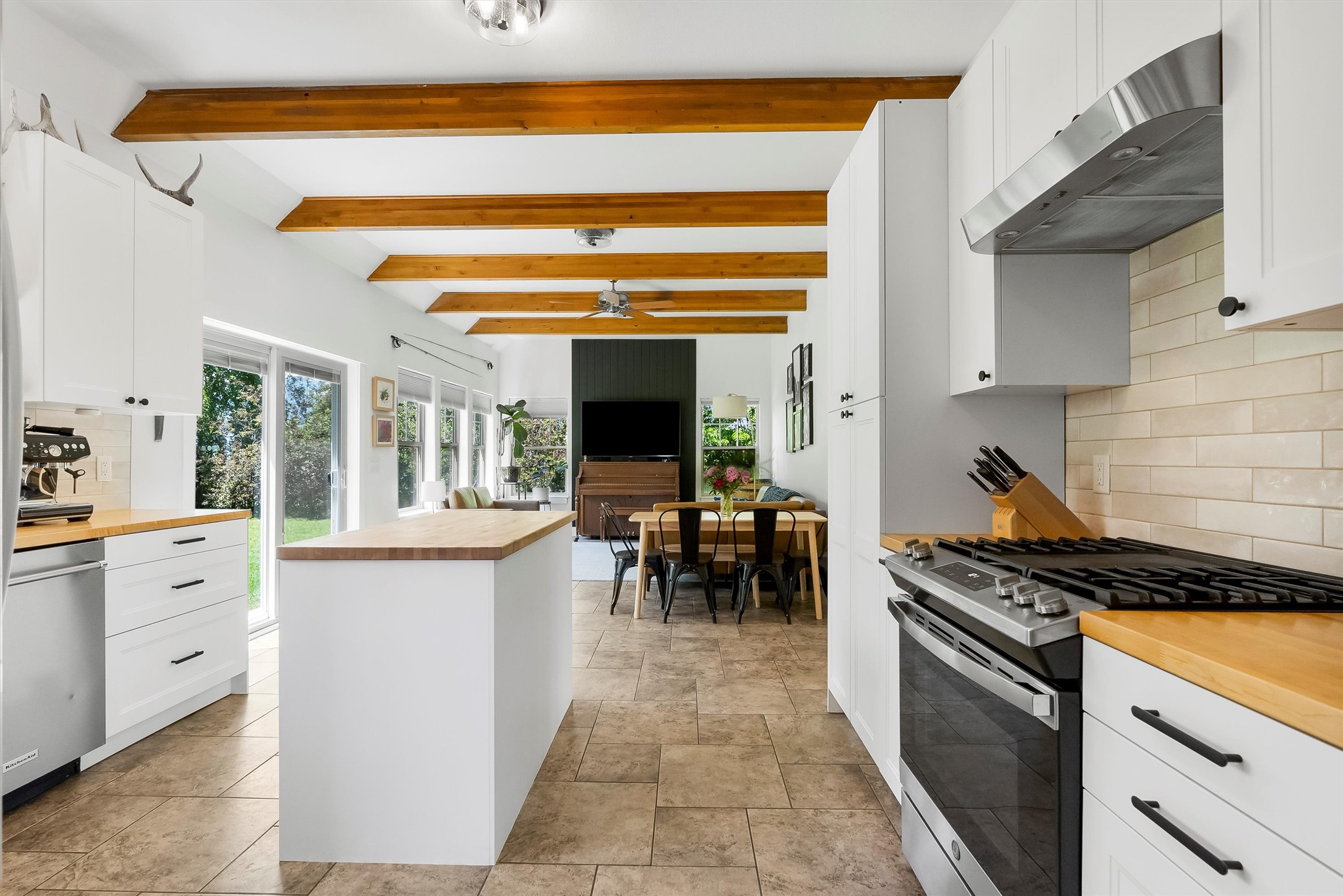 5014 Eastside Highway