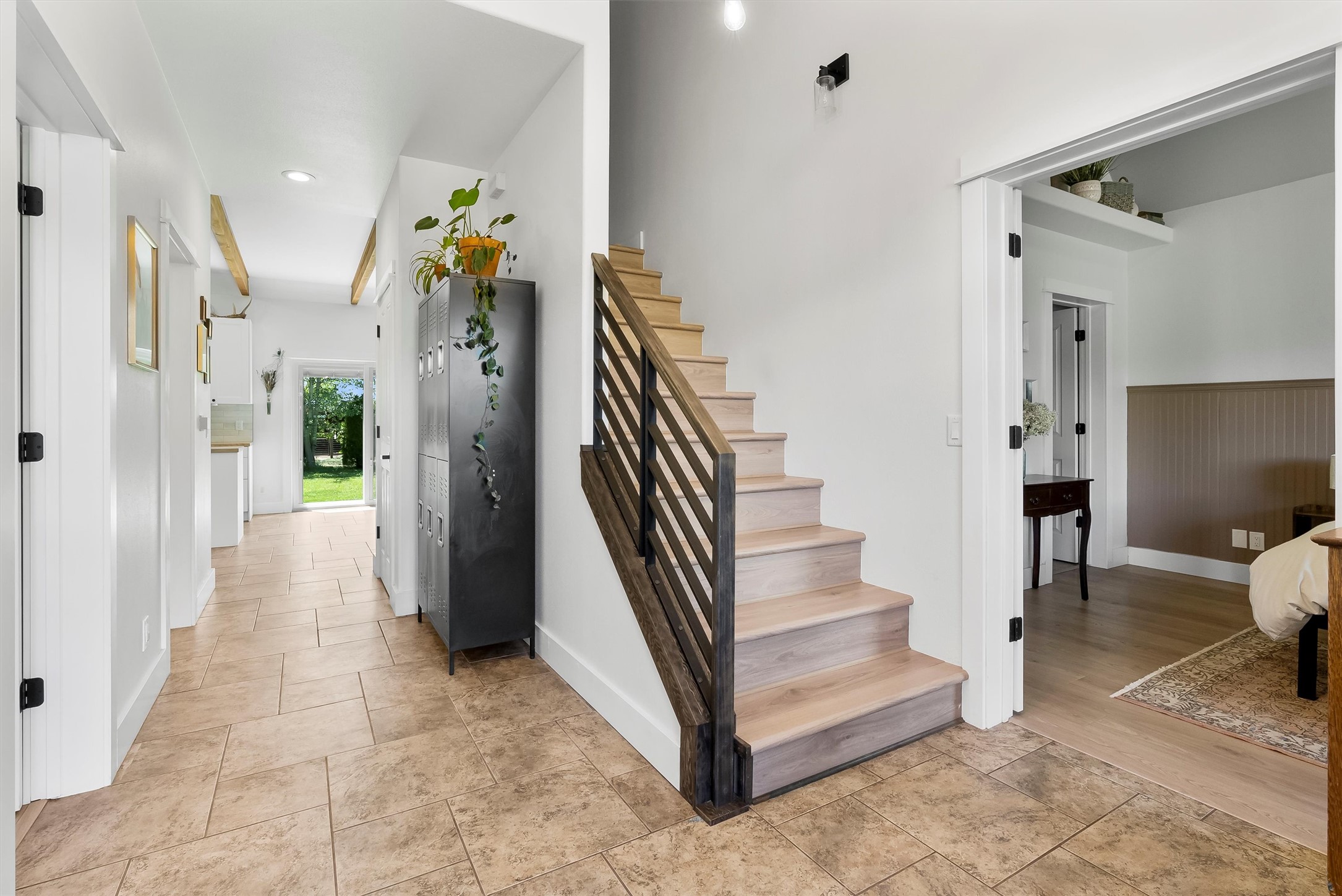 5014 Eastside Highway