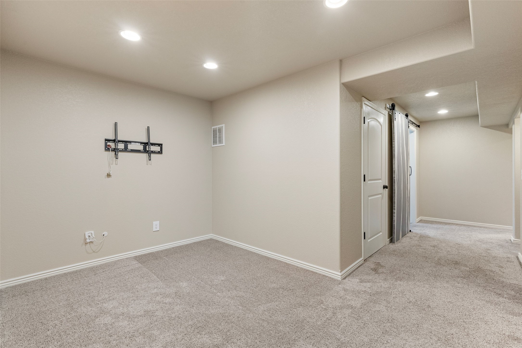 2535 Latigo Drive