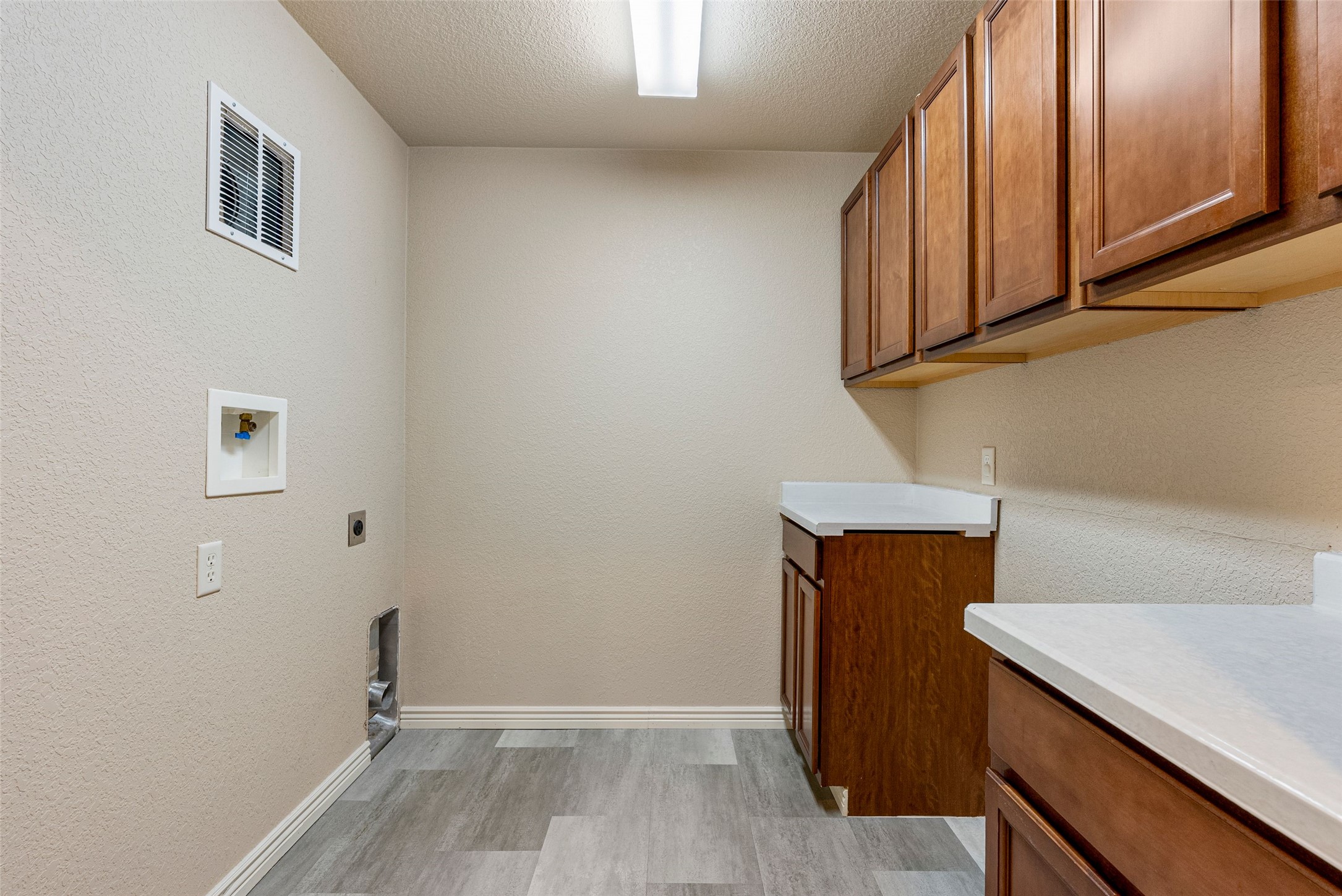 2535 Latigo Drive