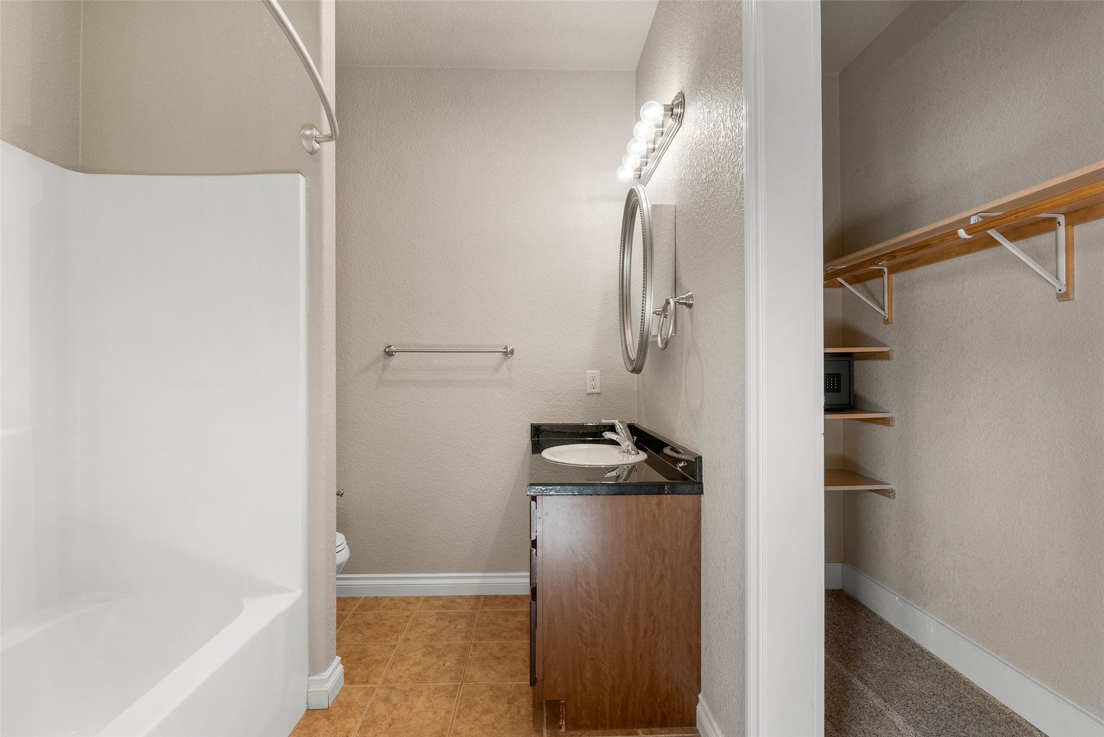 2535 Latigo Drive
