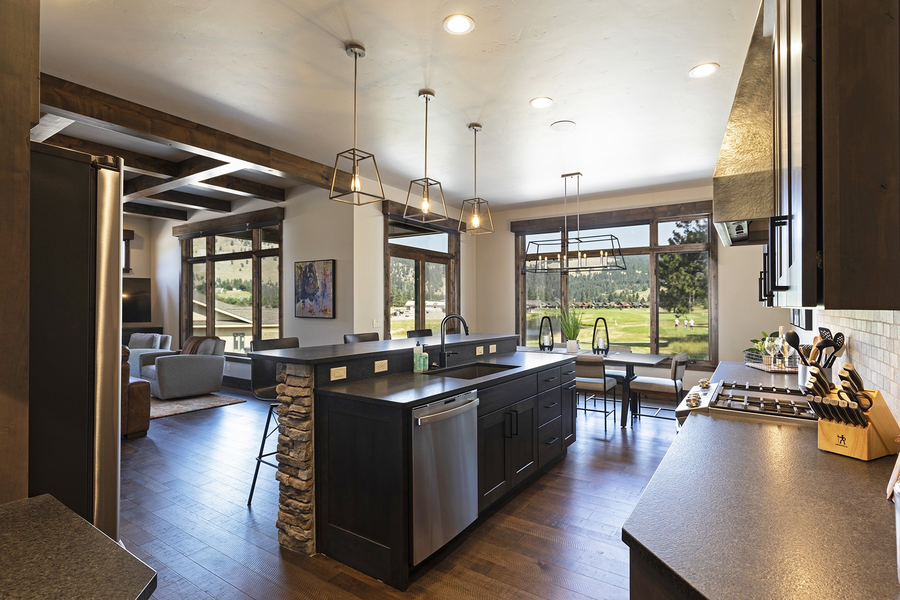 1157 Coachman Way