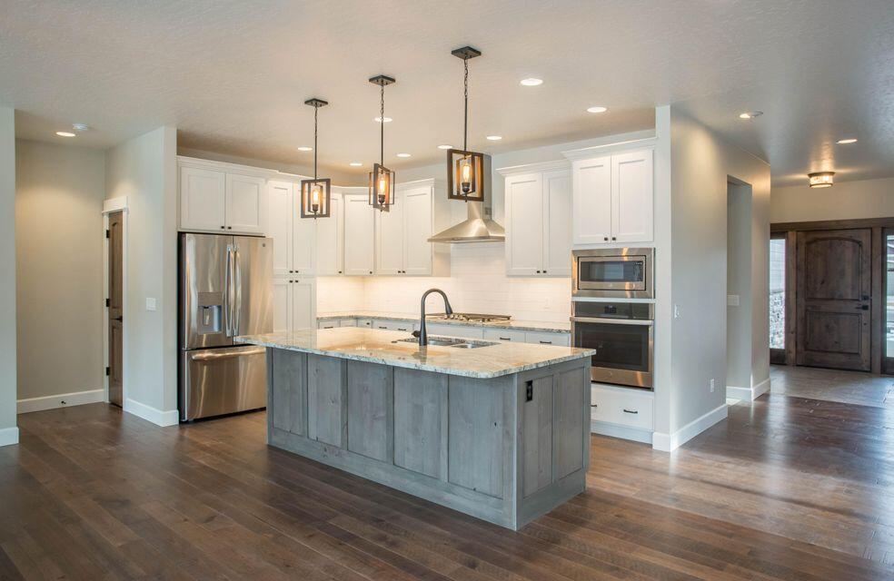 835 Anglers Bend Way