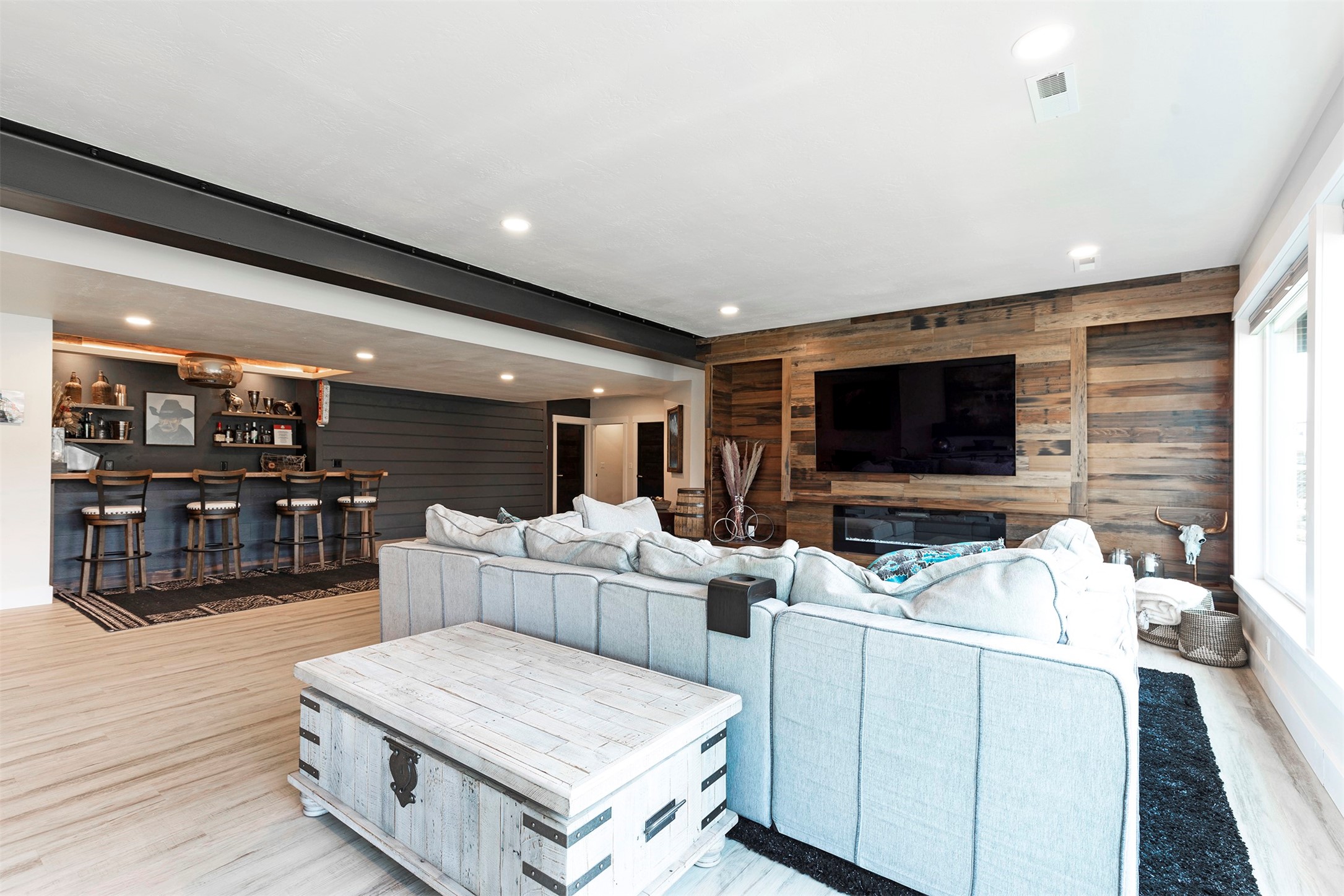 6443 Lower Miller Creek Road