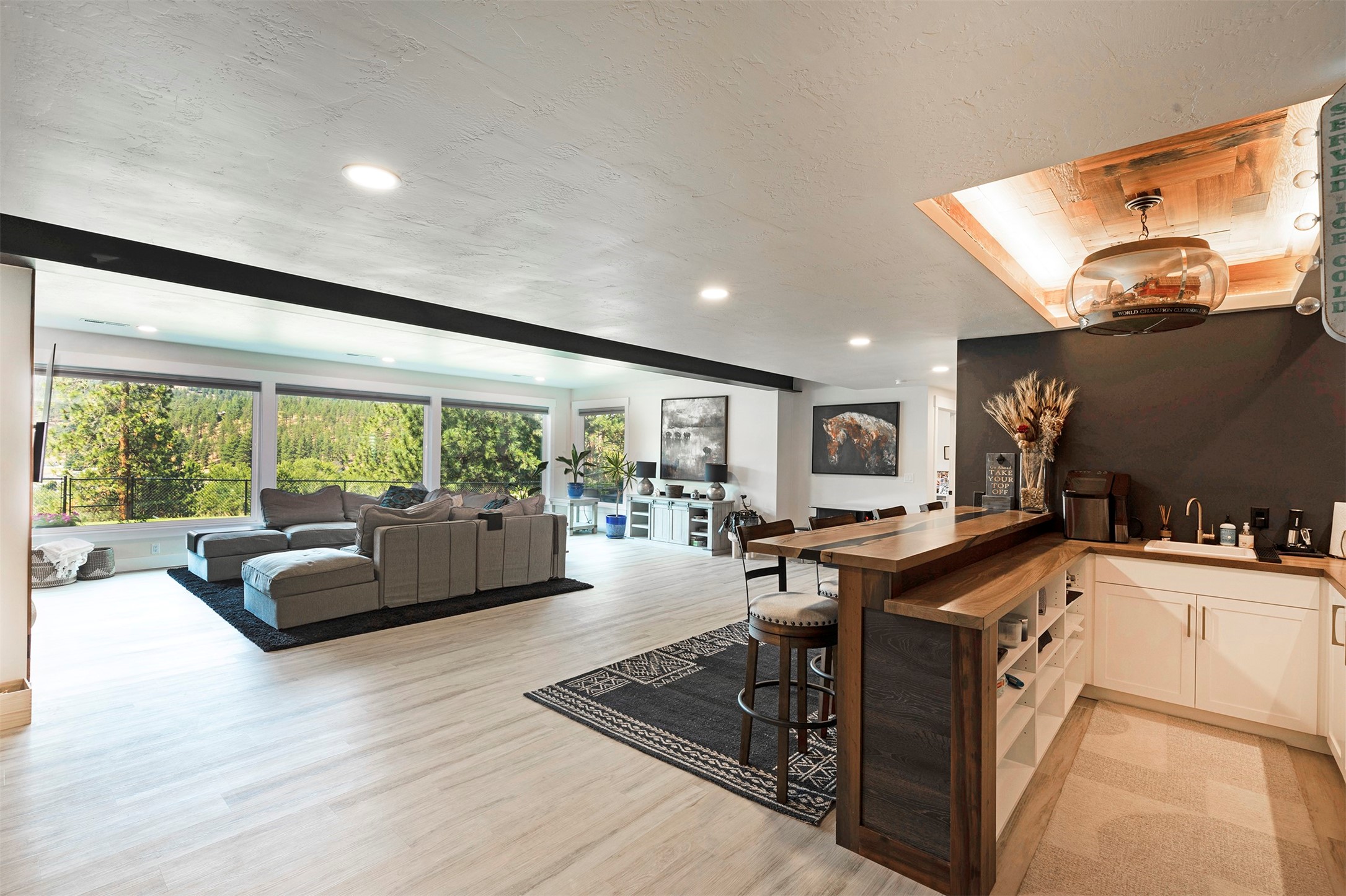 6443 Lower Miller Creek Road
