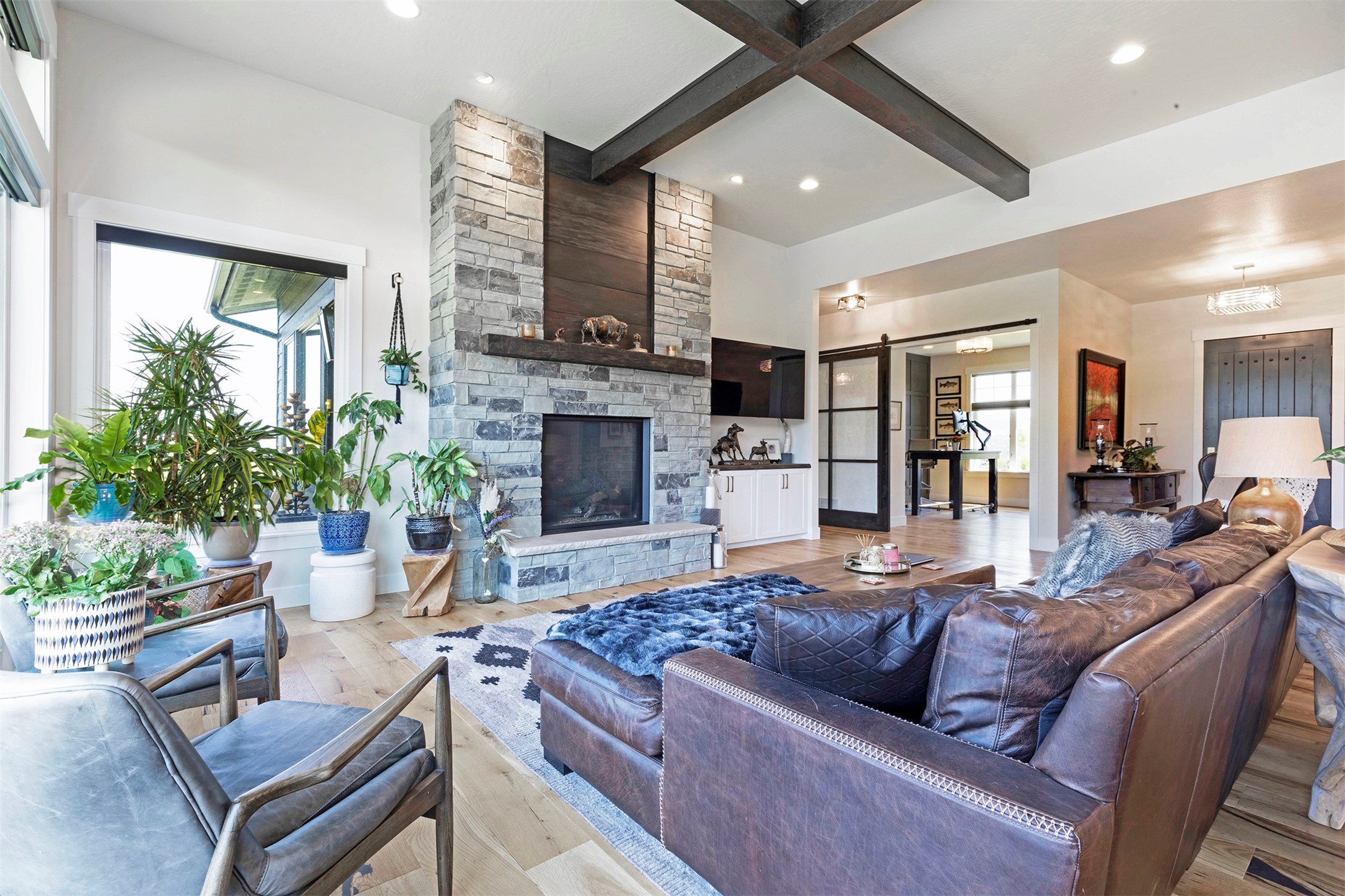 6443 Lower Miller Creek Road