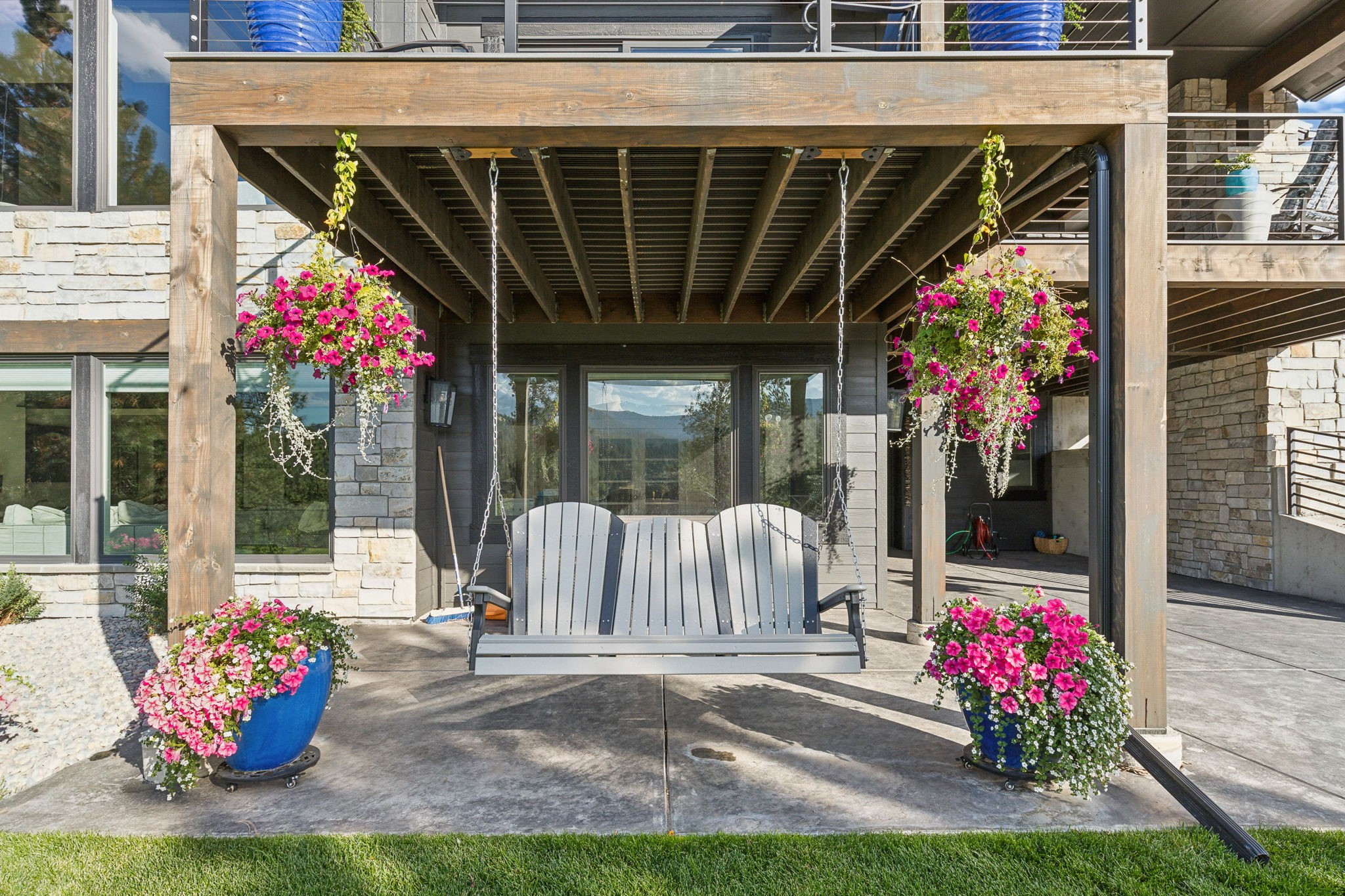 6443 Lower Miller Creek Road