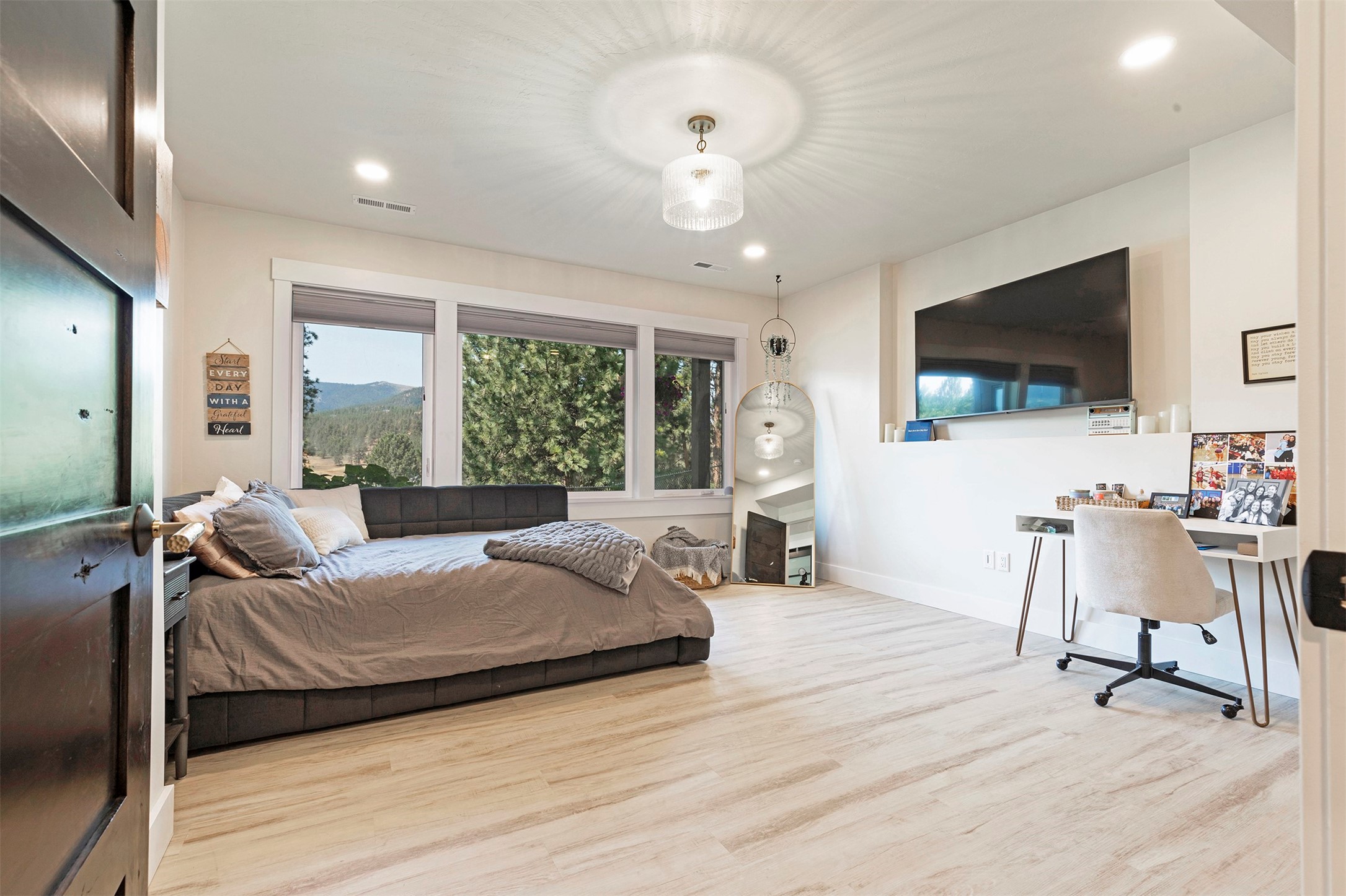 6443 Lower Miller Creek Road