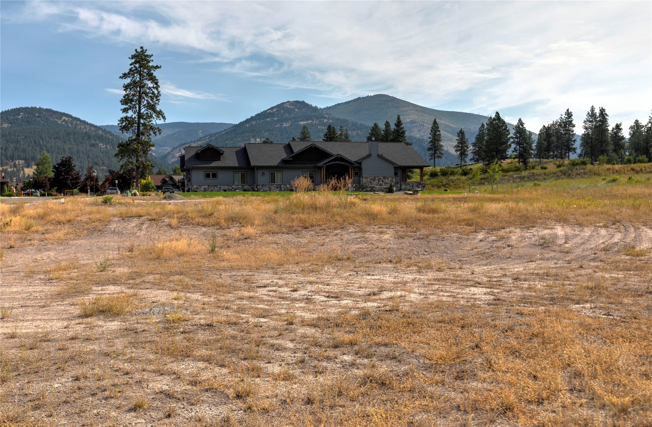 811 Anglers Bend Way