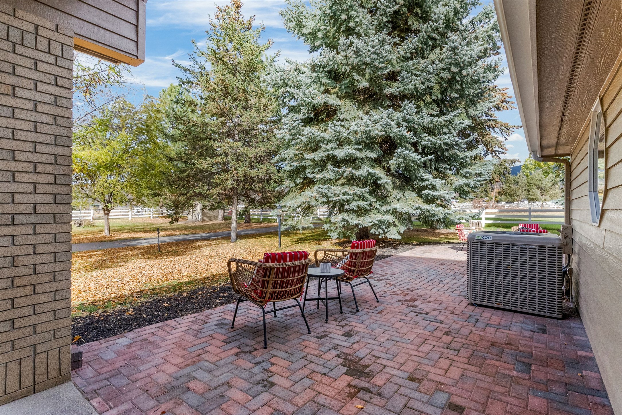 10745 Us Highway 93 N