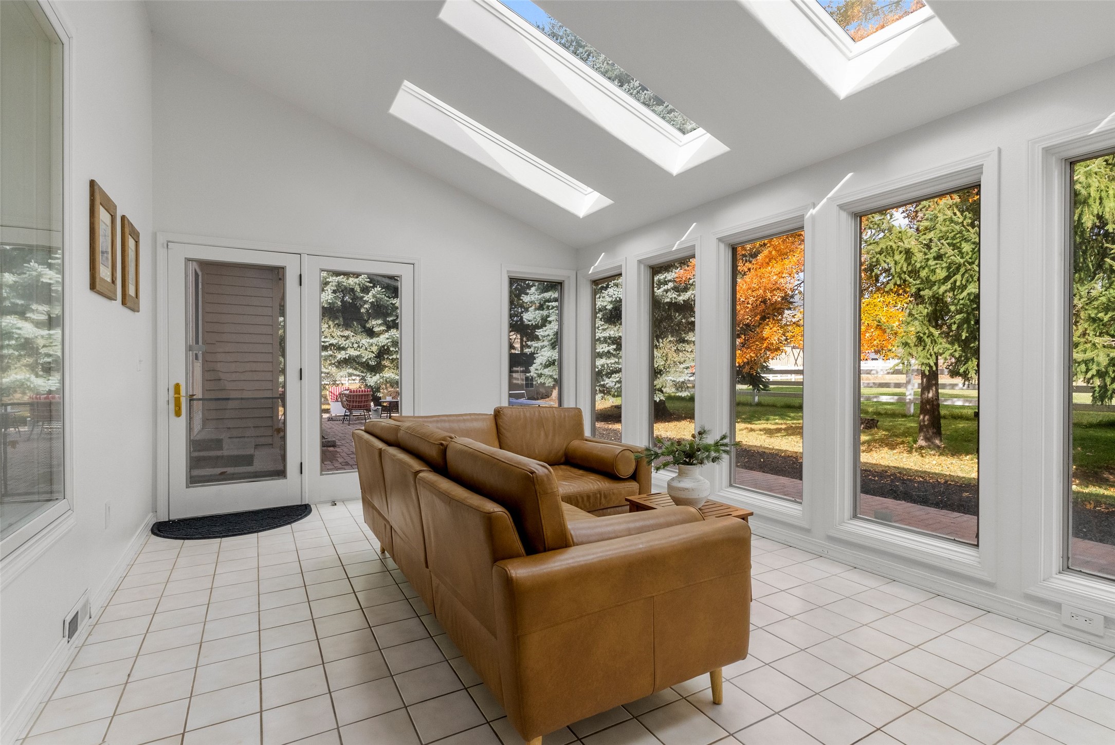 10745 Us Highway 93 N