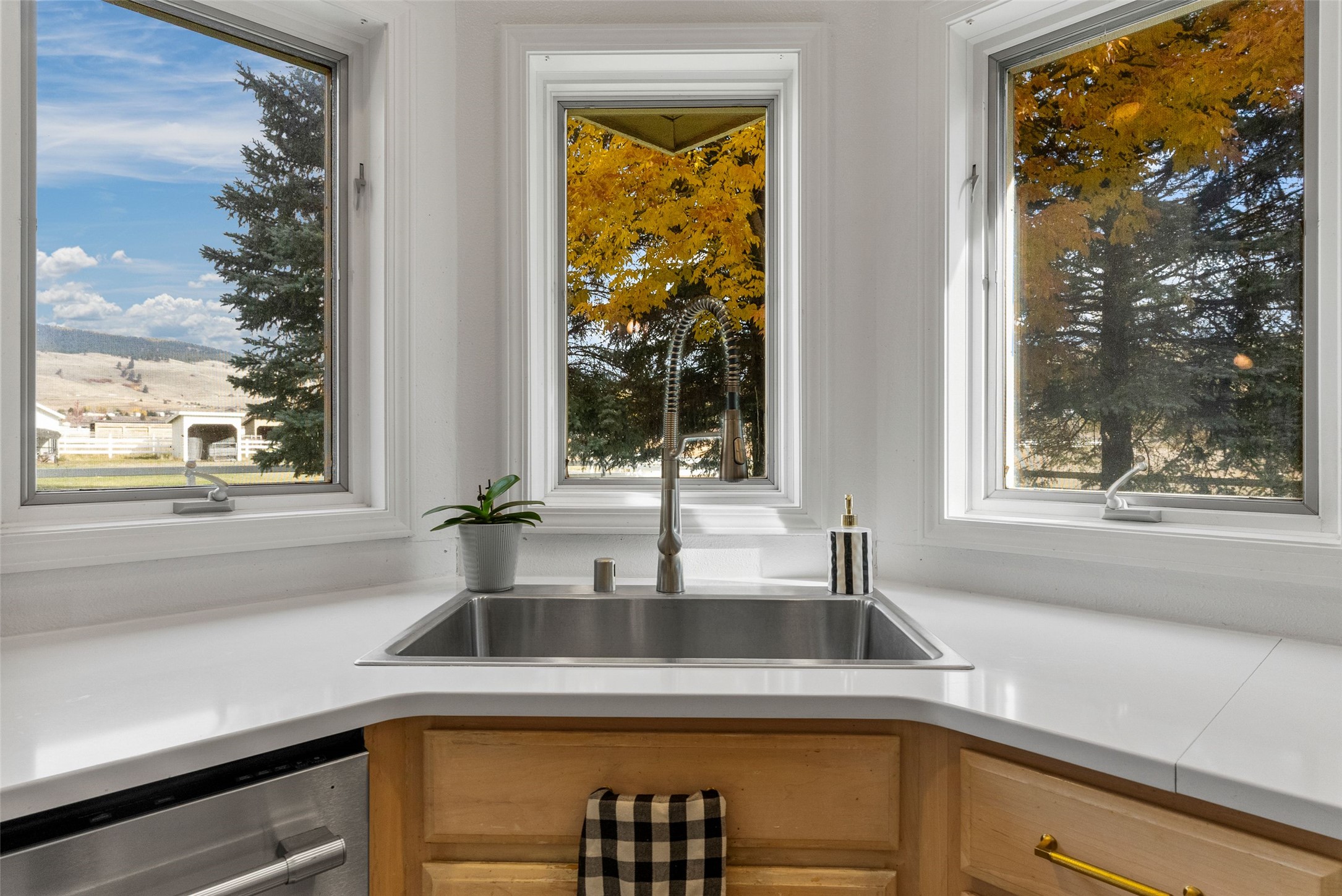 10745 Us Highway 93 N