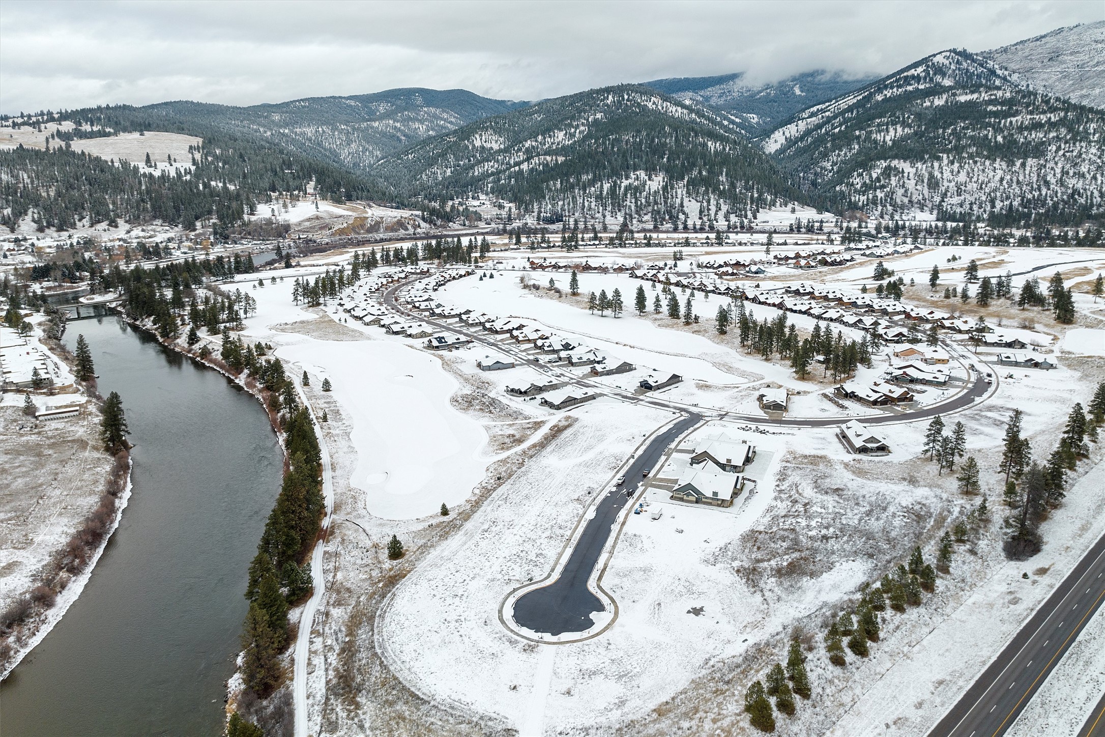 825 Anglers Bend Way