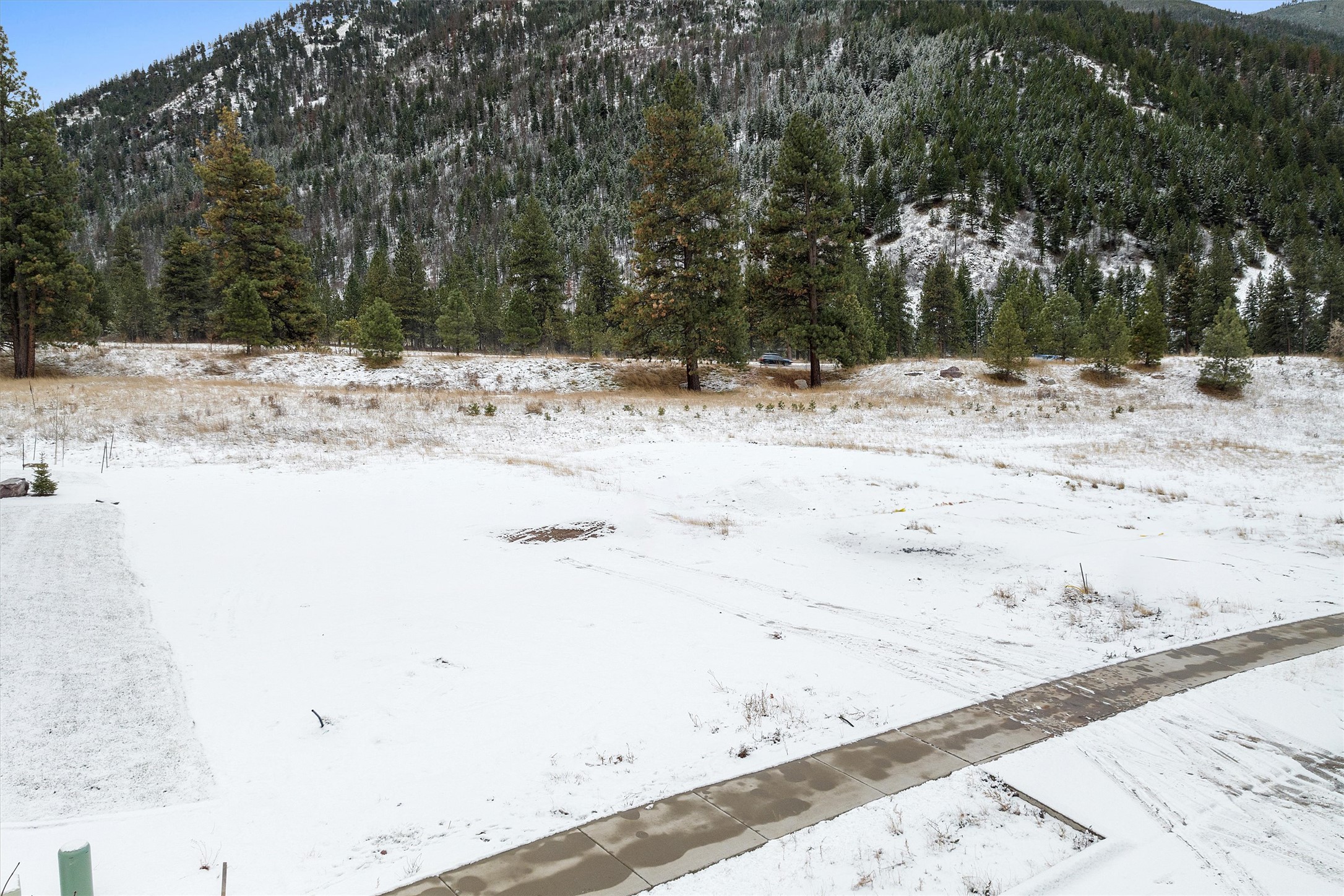 825 Anglers Bend Way