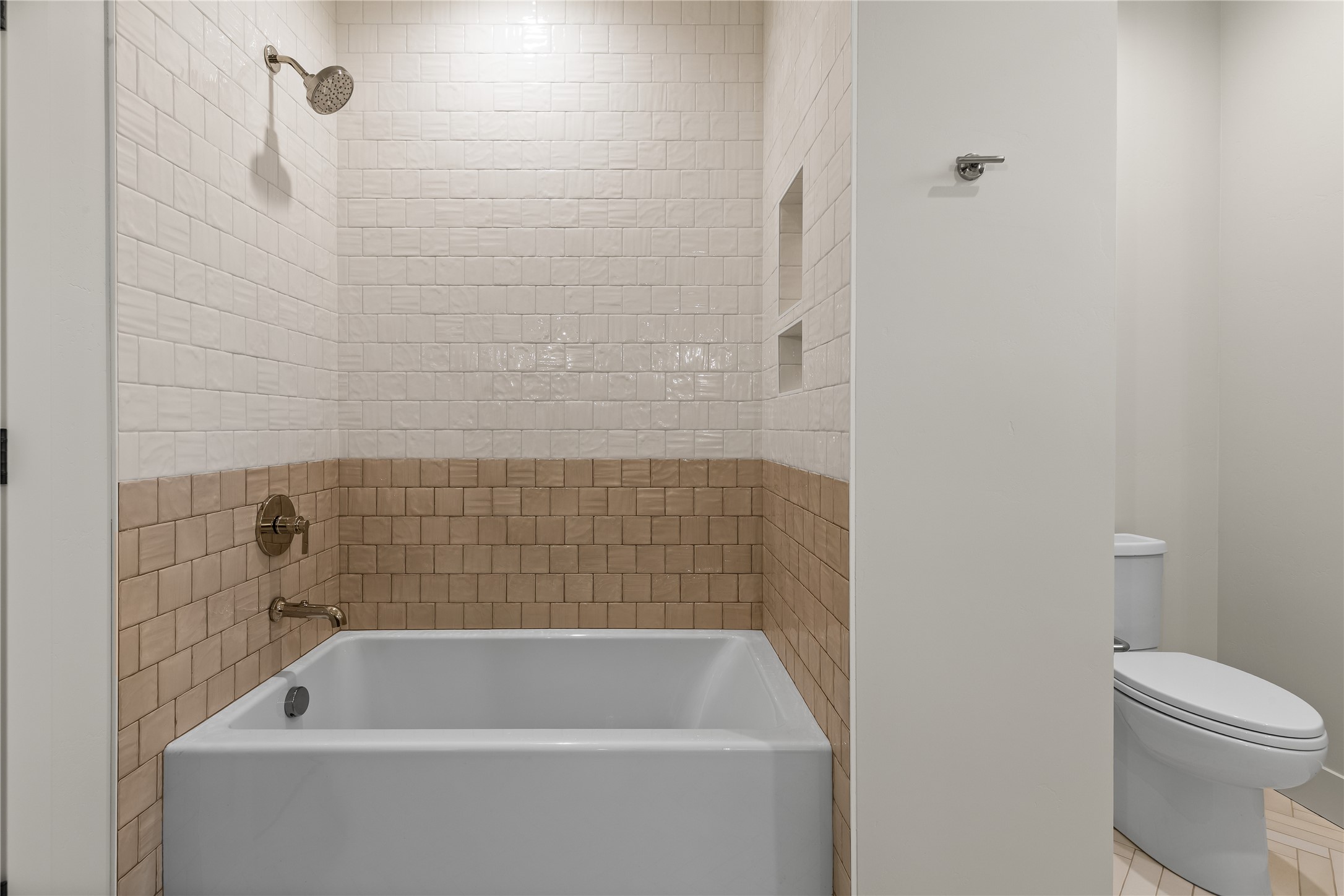 5252 Ginger Quill Road B