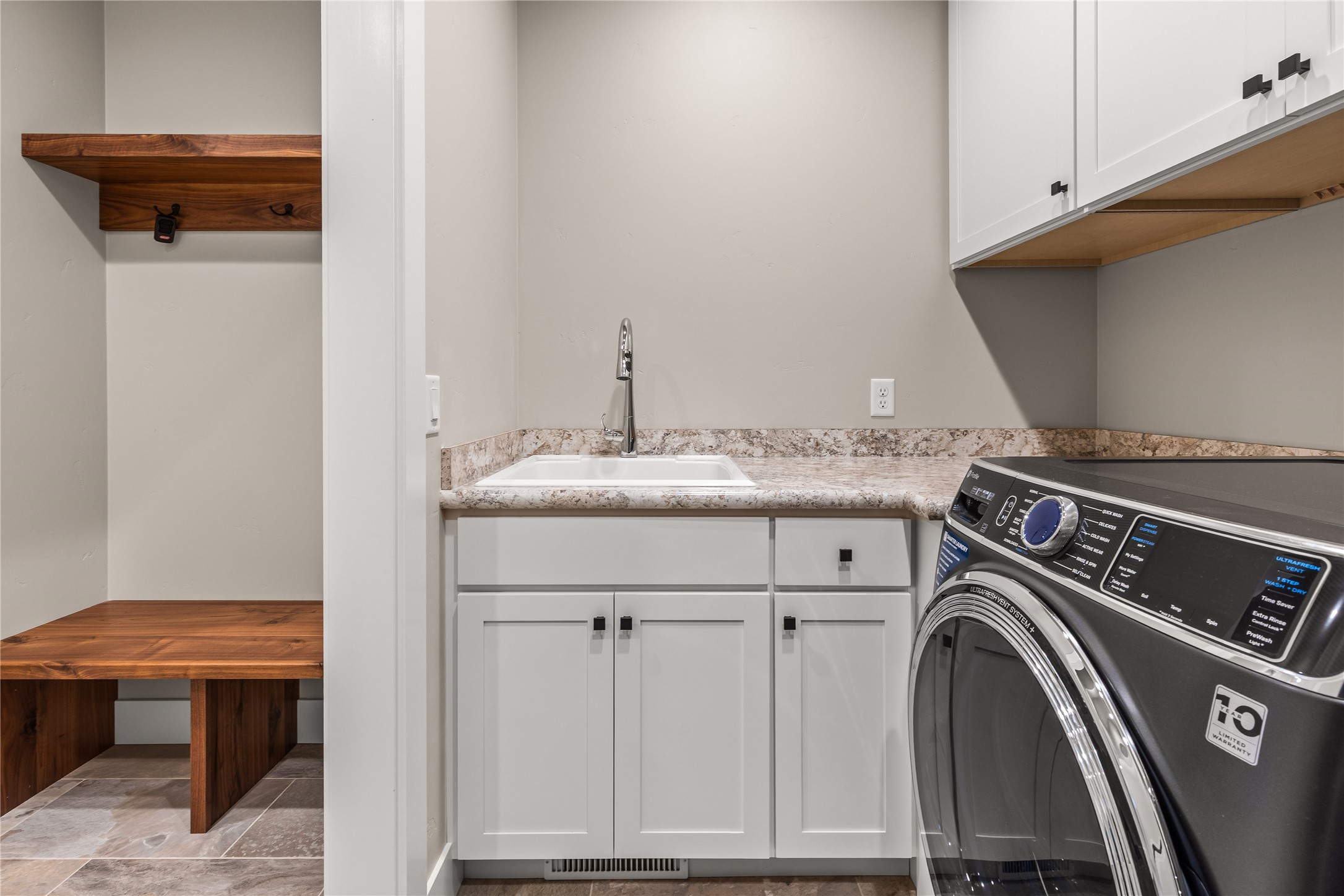 985 Anglers Bend Way