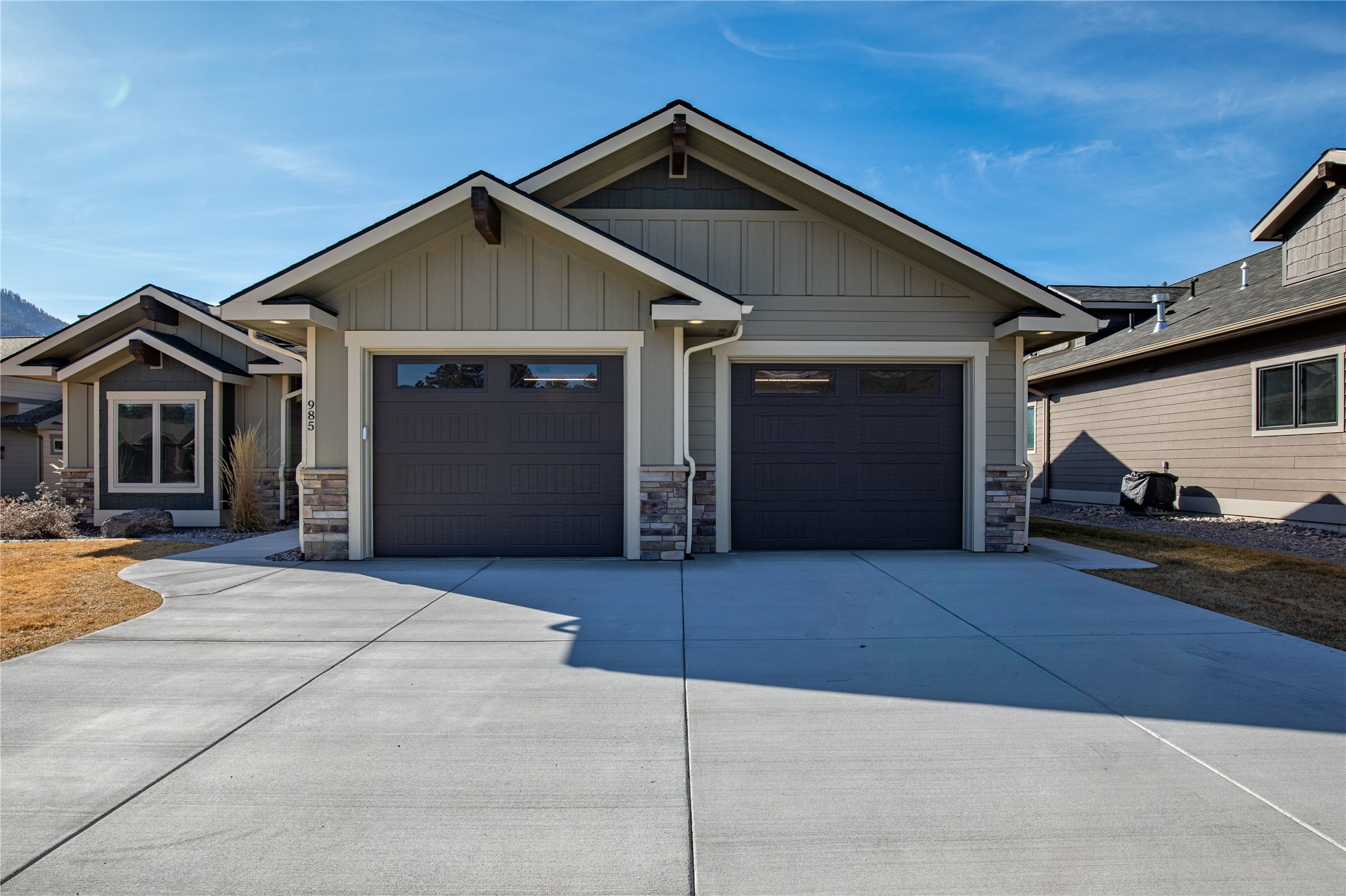 985 Anglers Bend Way