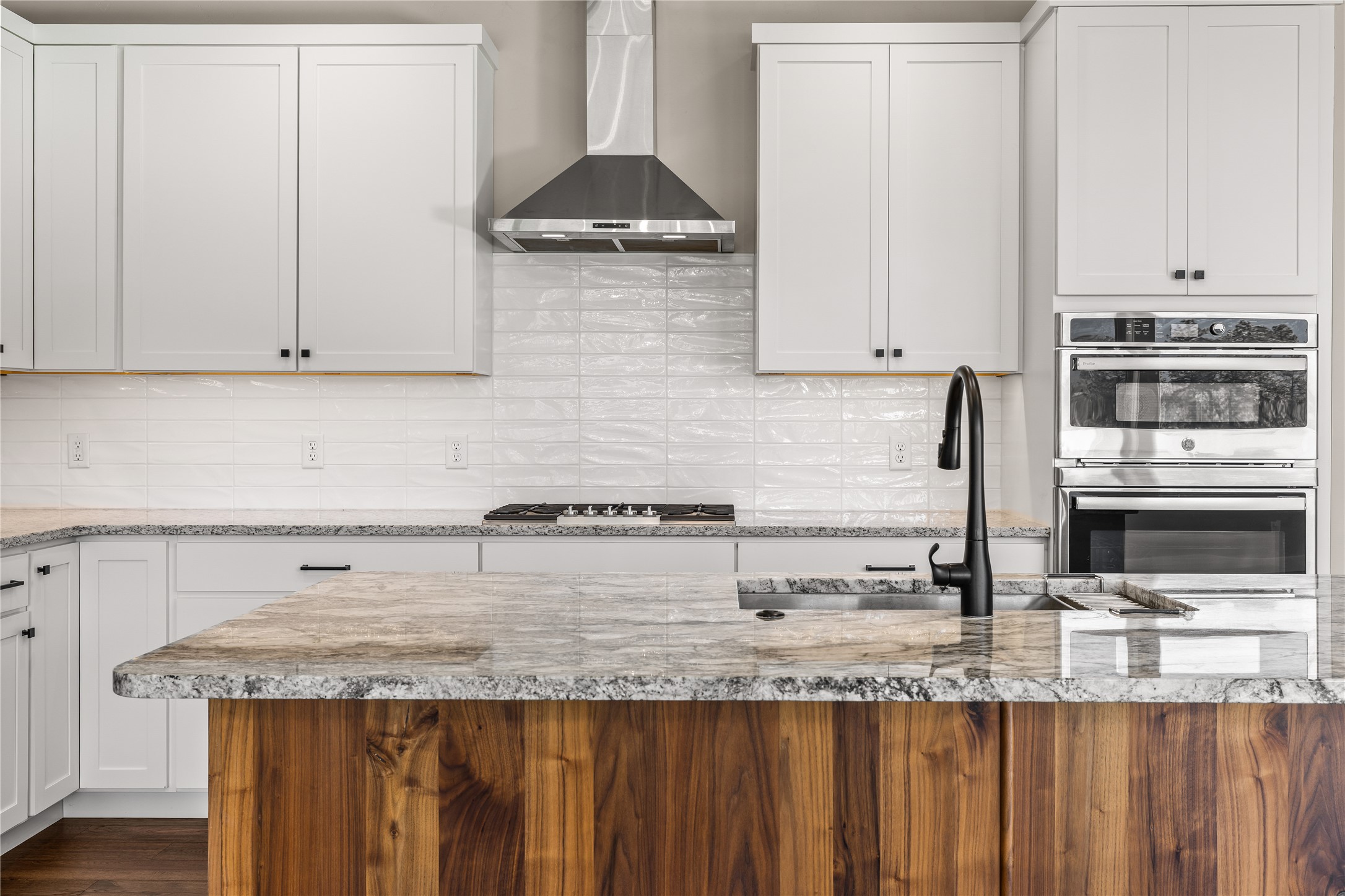 985 Anglers Bend Way