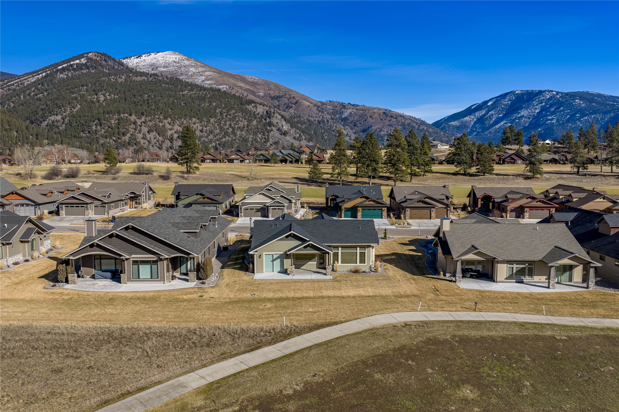 985 Anglers Bend Way