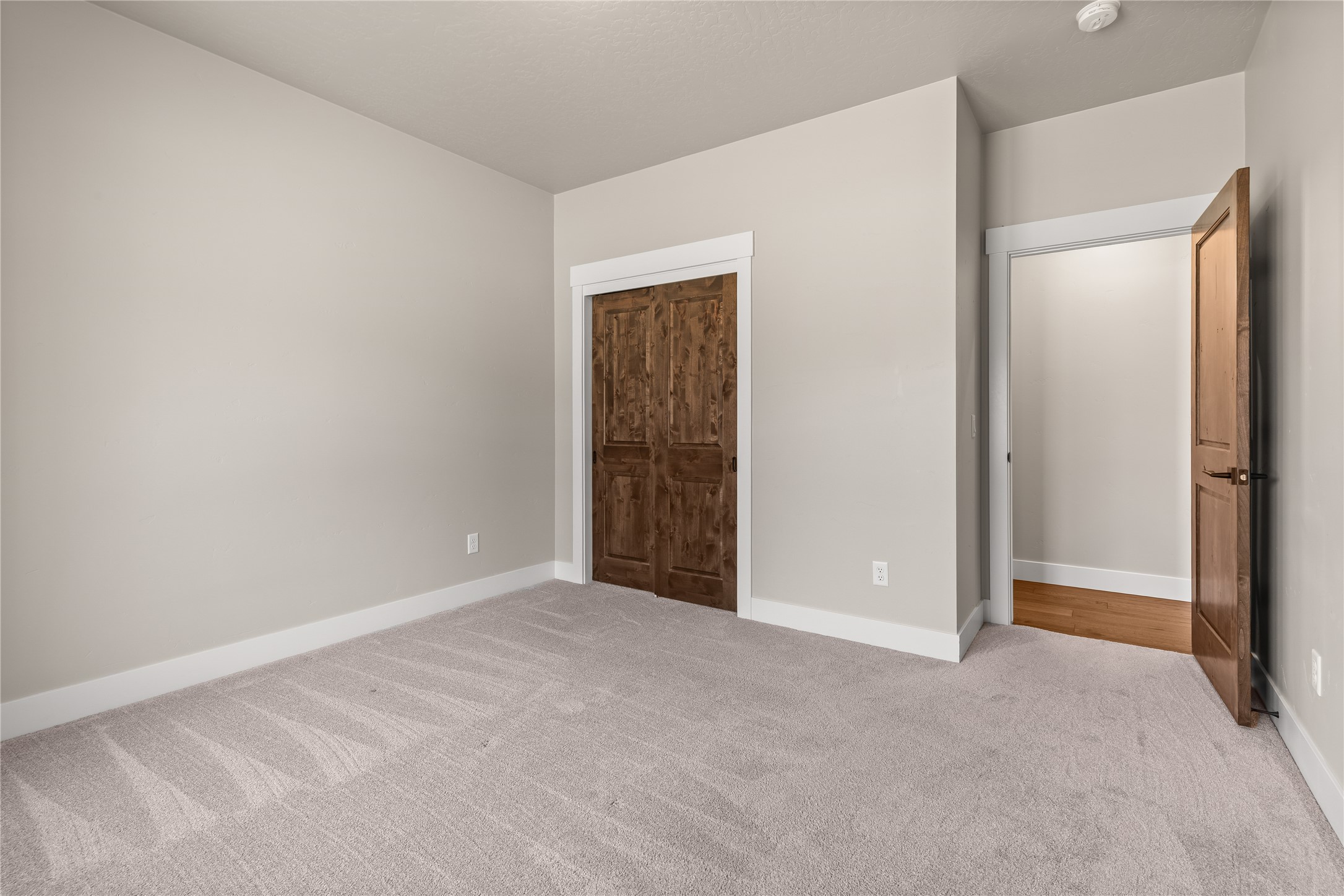 985 Anglers Bend Way