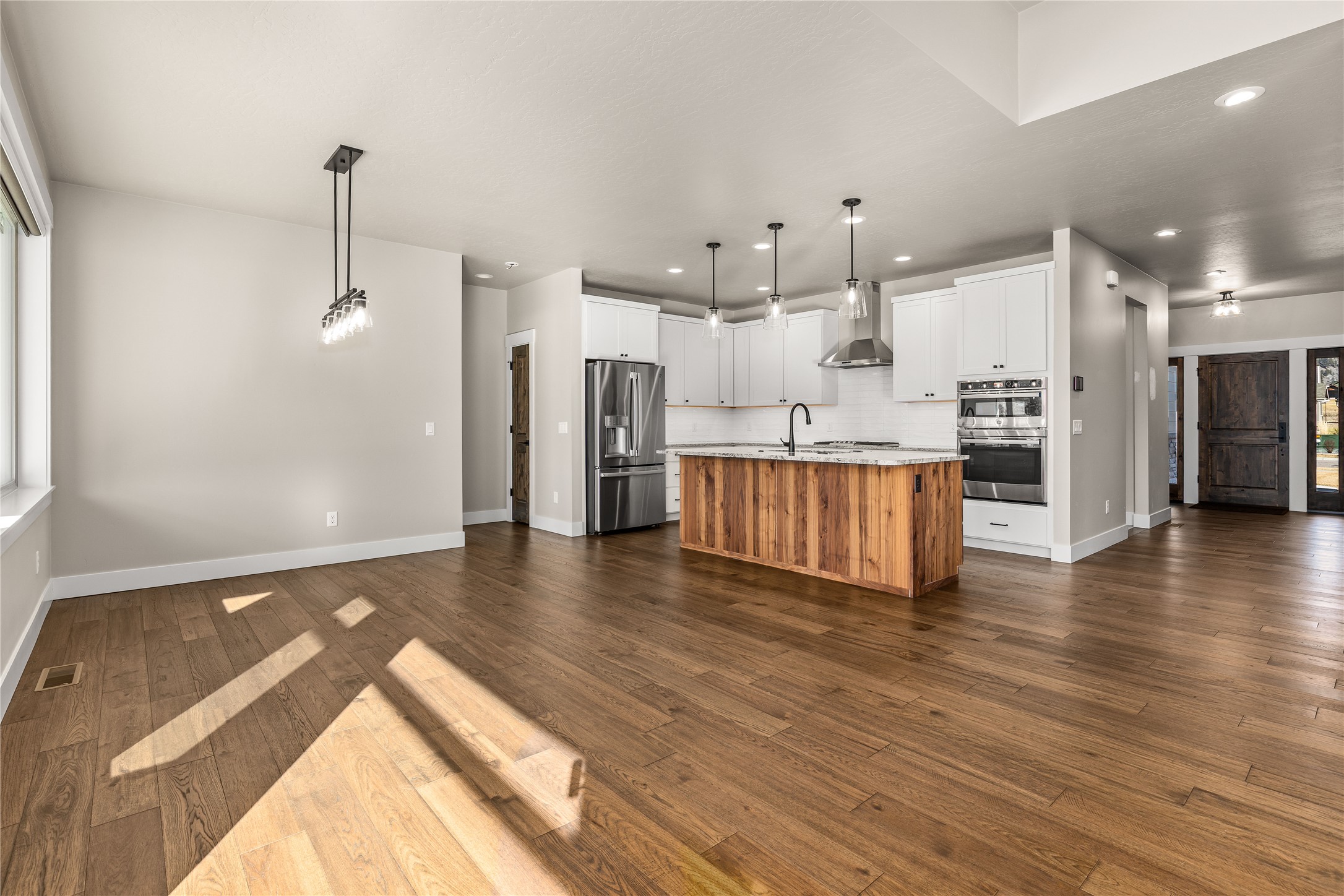 985 Anglers Bend Way