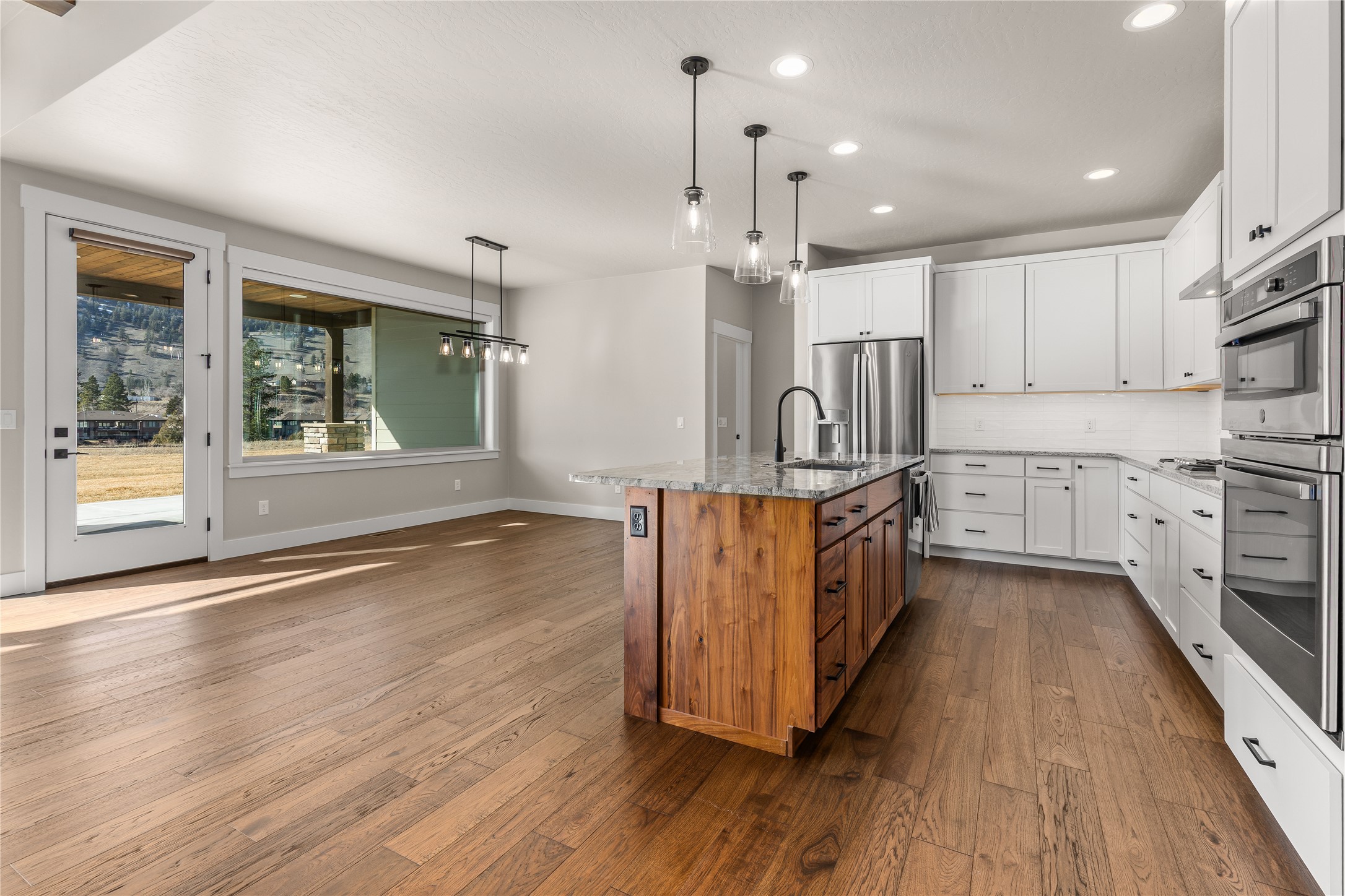 985 Anglers Bend Way