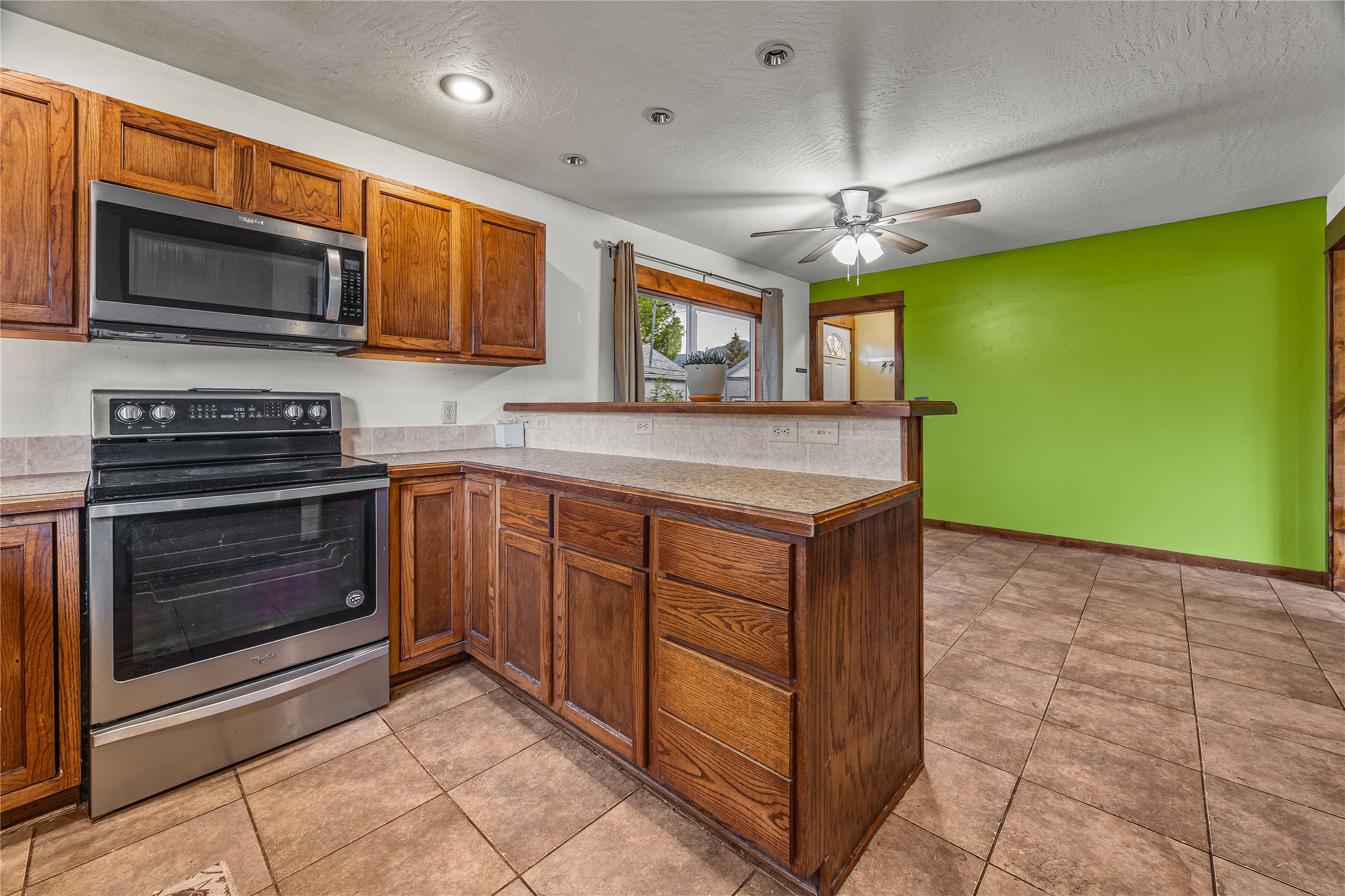 2103 S 14th Street W