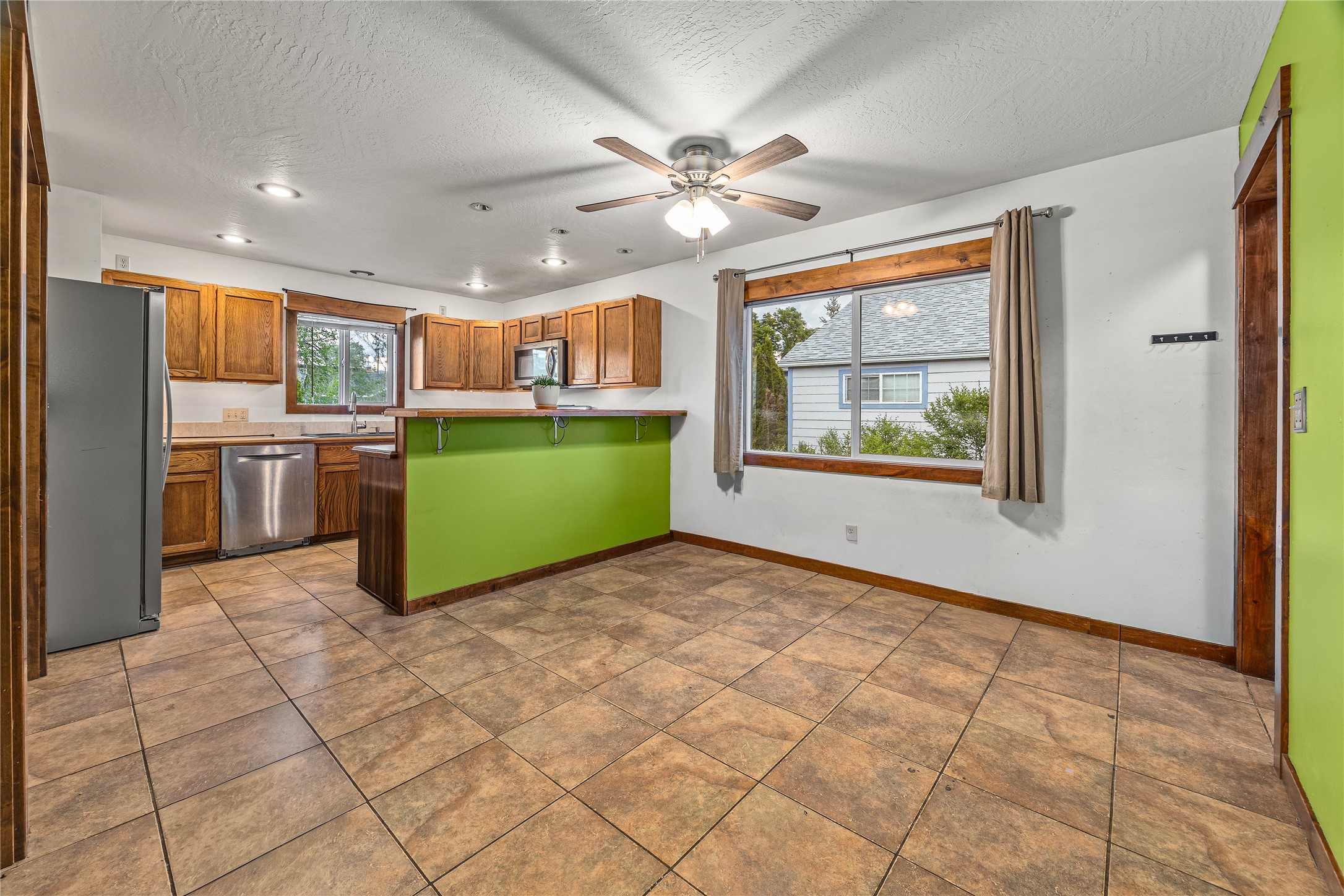 2103 S 14th Street W