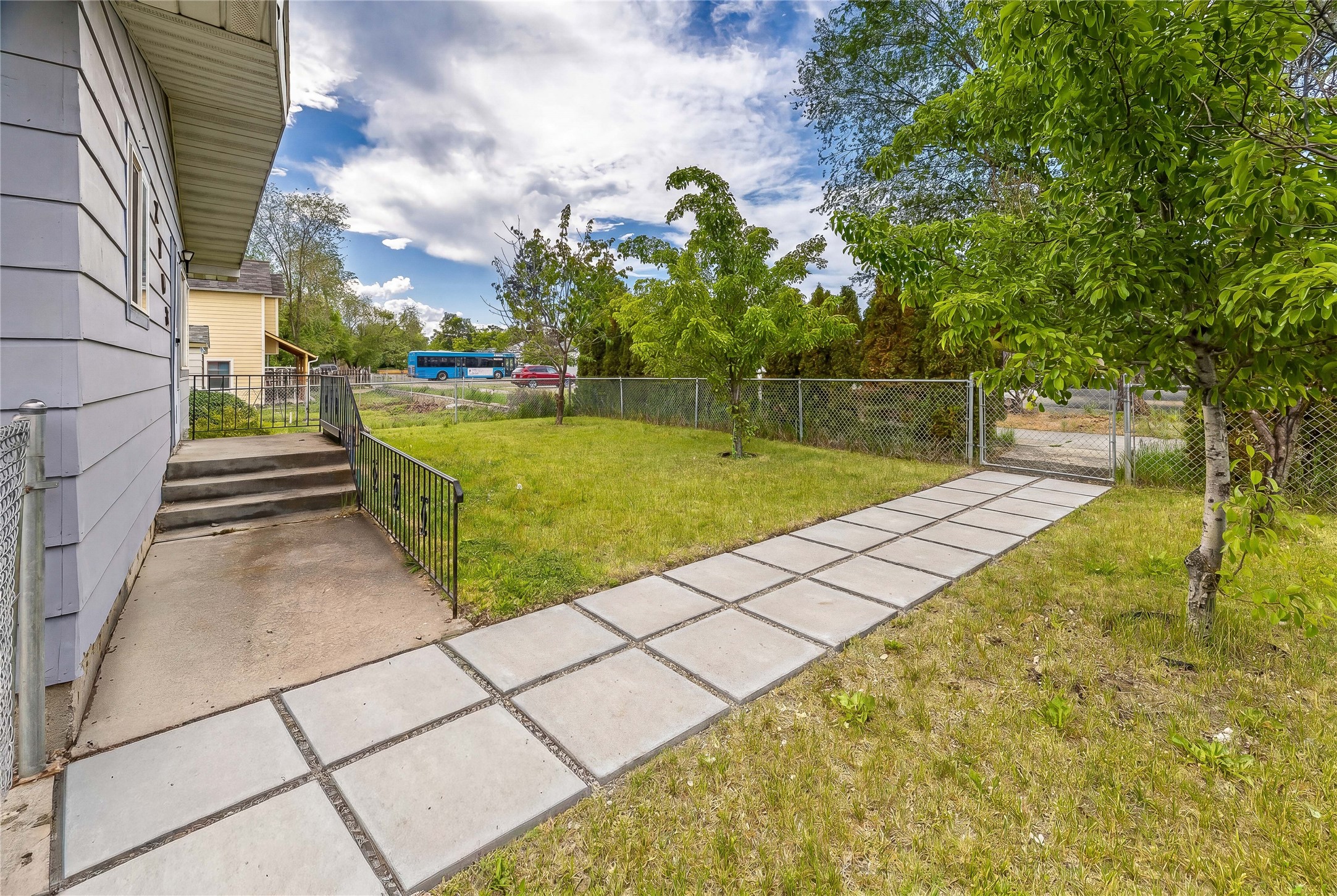 2103 S 14th Street W