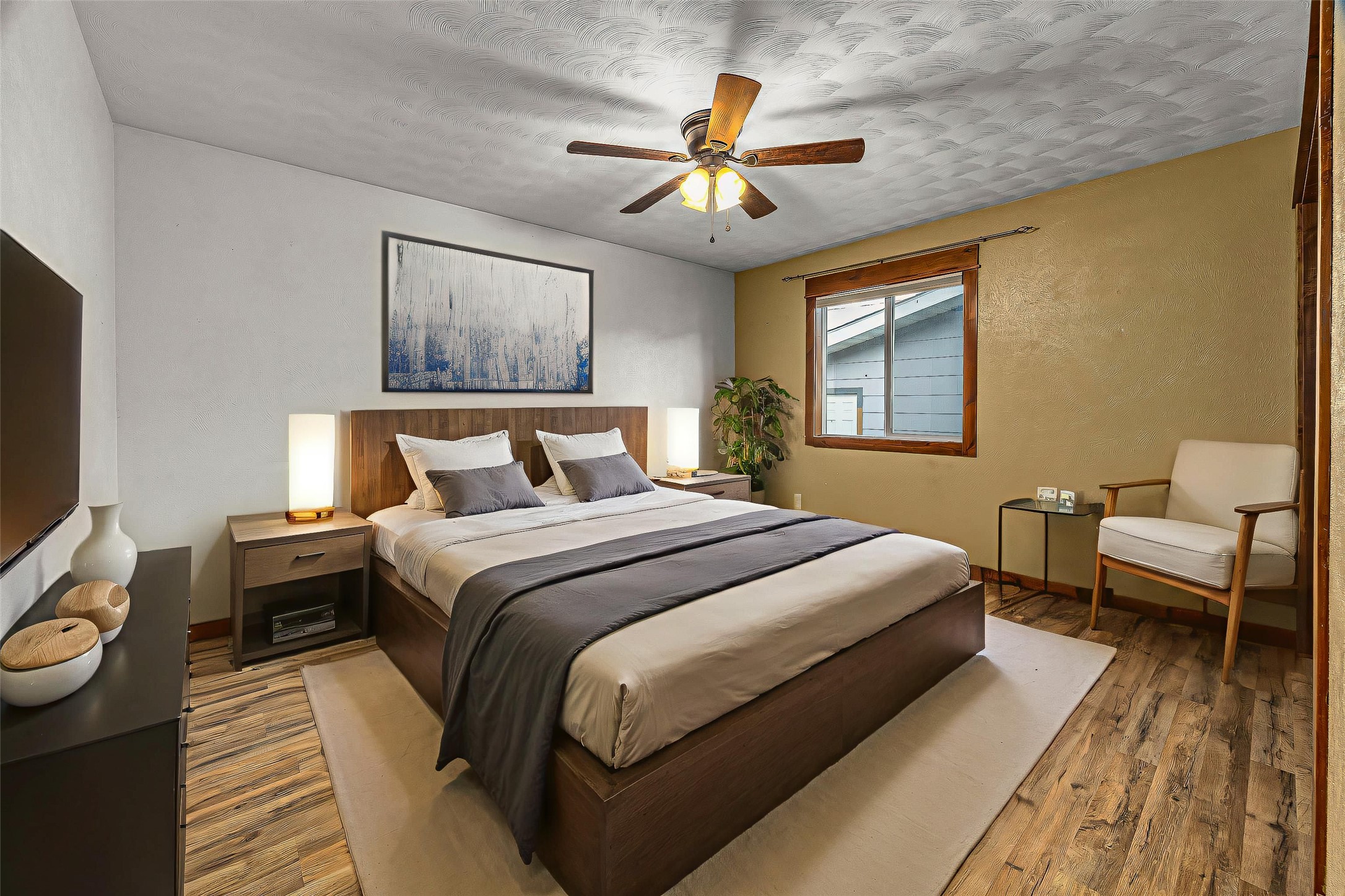 2103 S 14th Street W